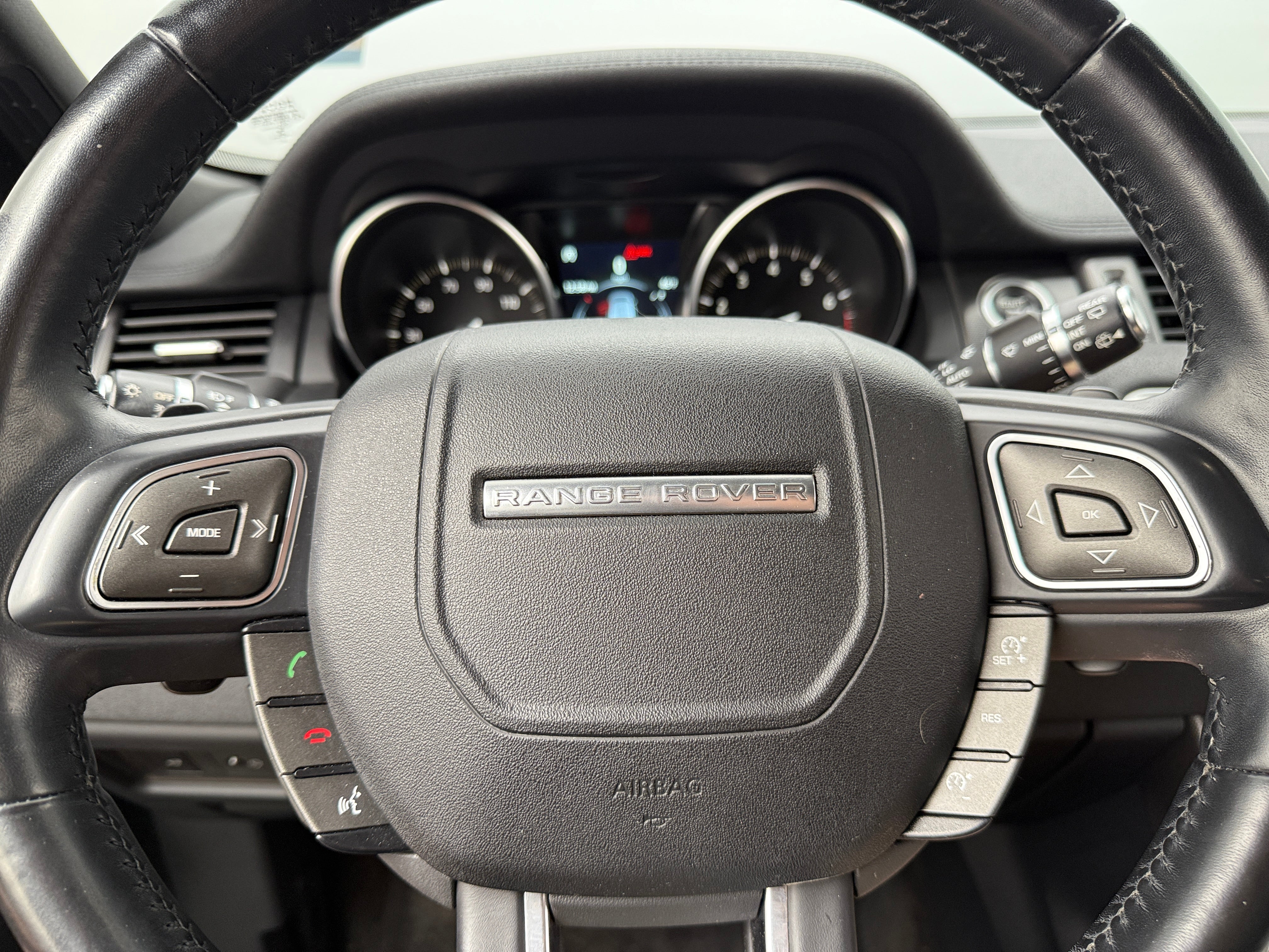 2019 Land Rover Range Rover Evoque SE Premium 4