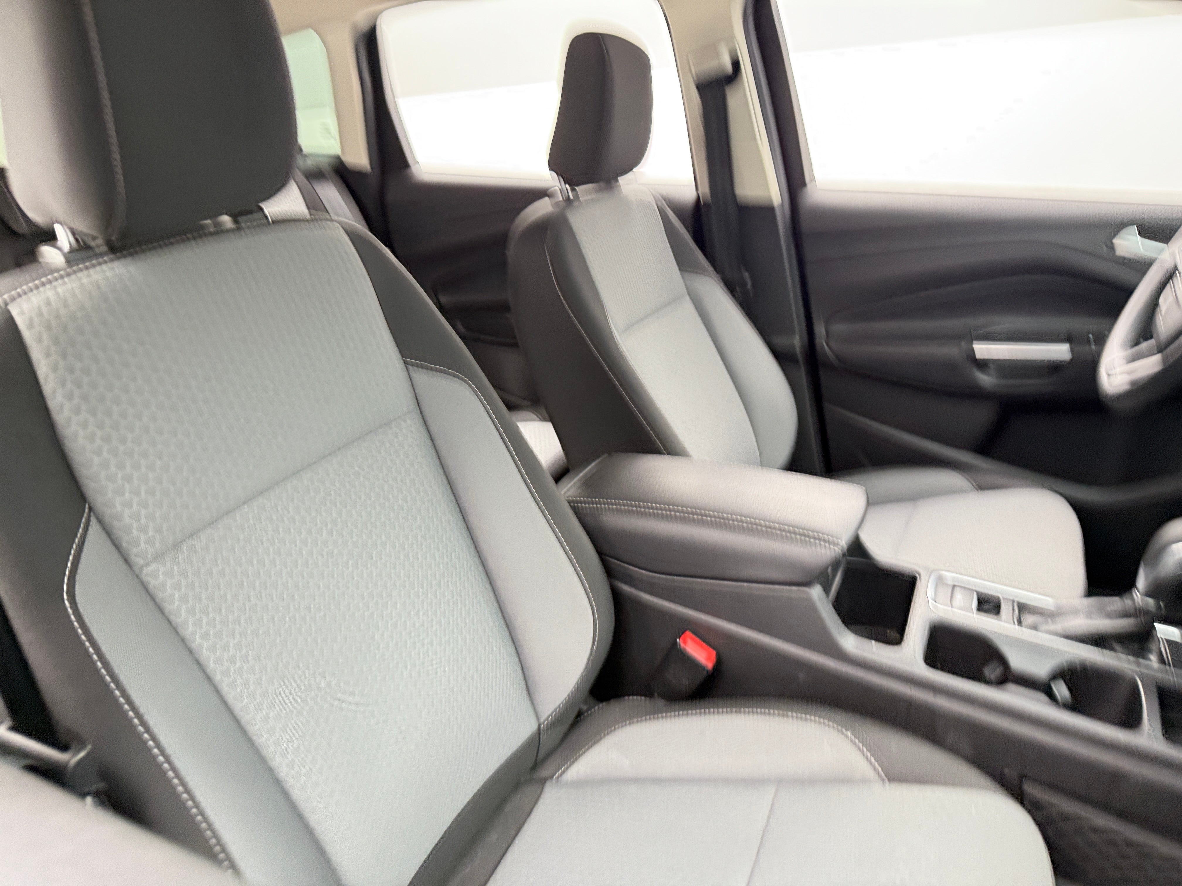 2019 Ford Escape SE 2