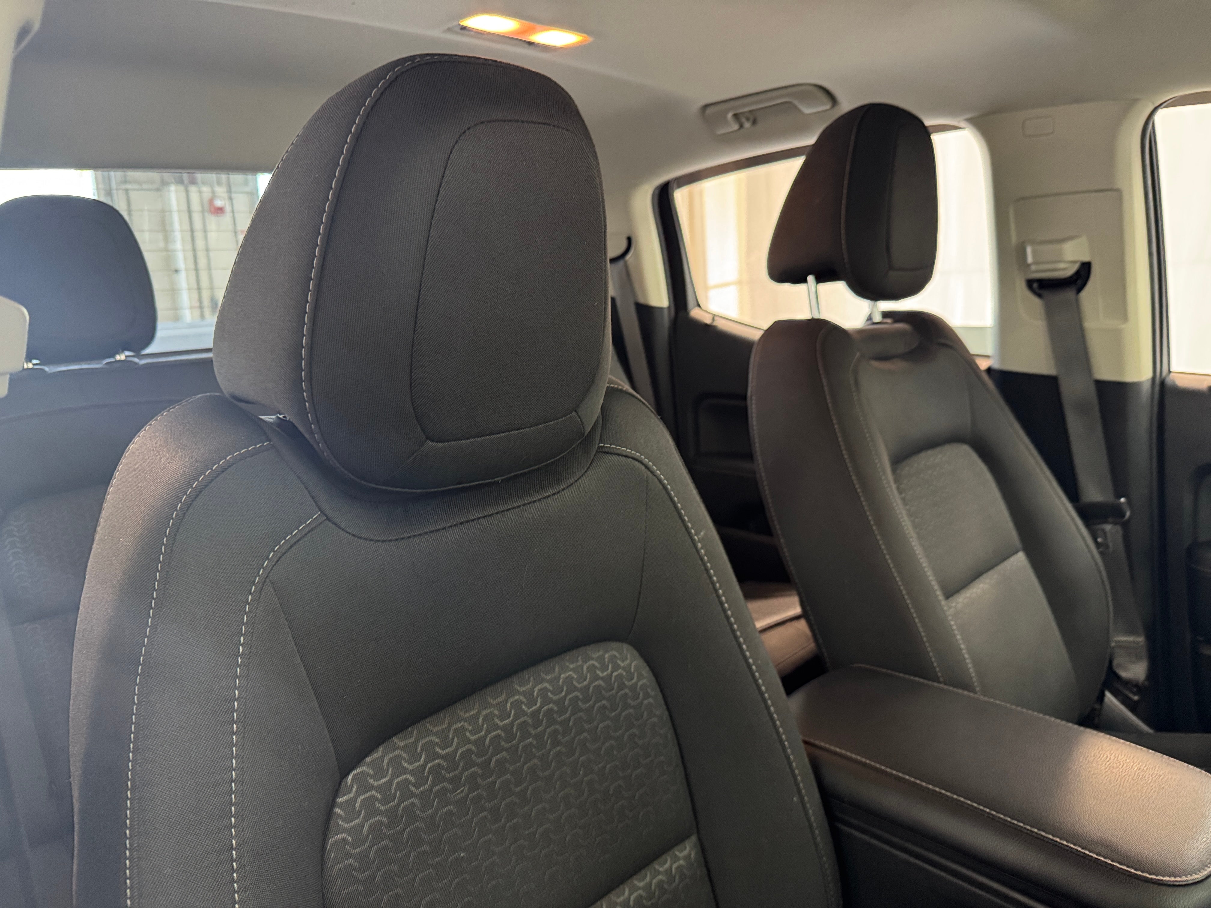 2019 GMC Canyon SLE 2