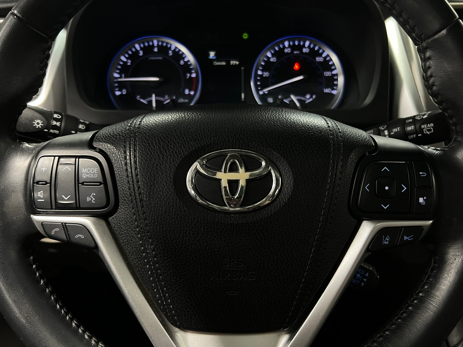 Thumbnail: 2017 Toyota Highlander - 4