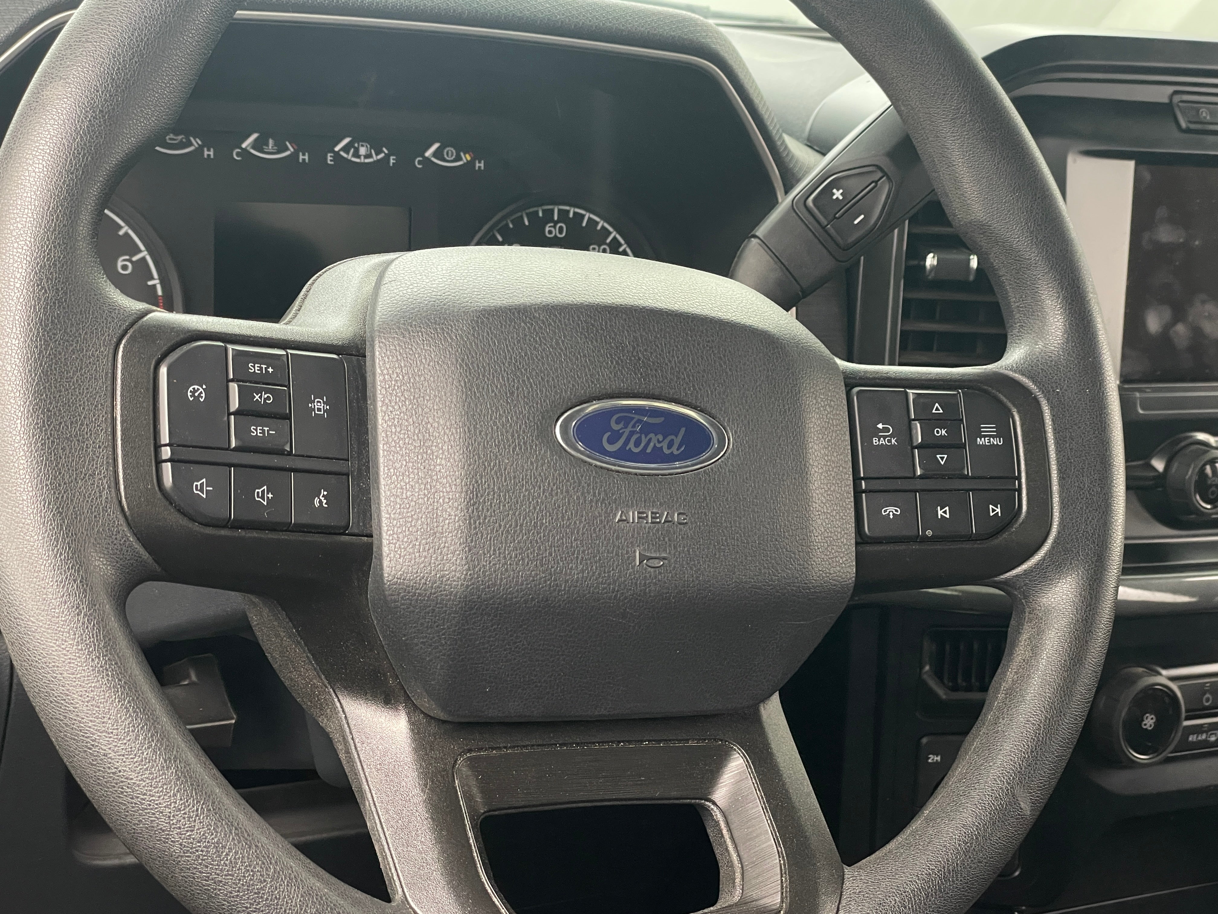 2023 Ford Econoline E-150 5