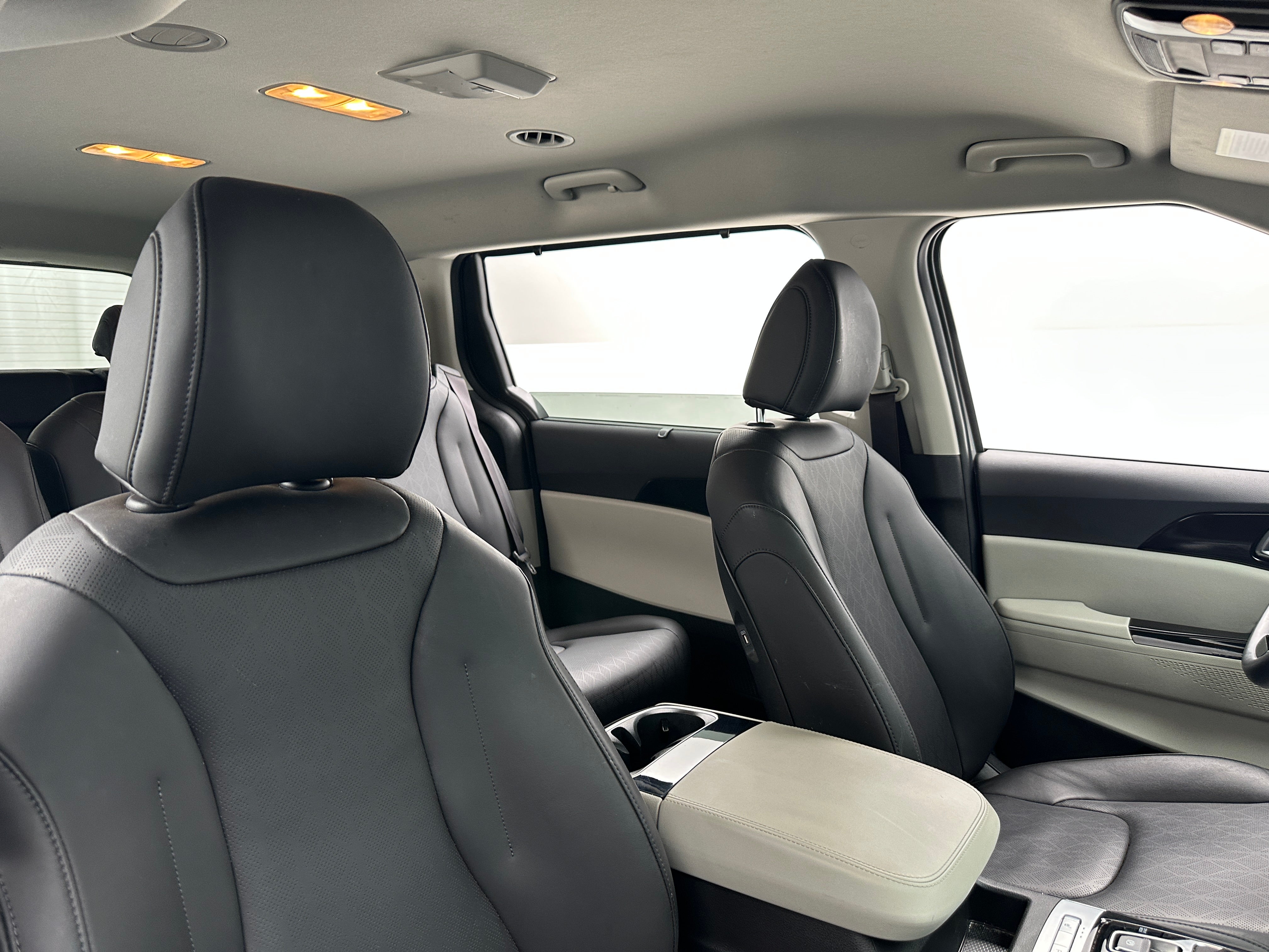2024 Kia Carnival EX 2
