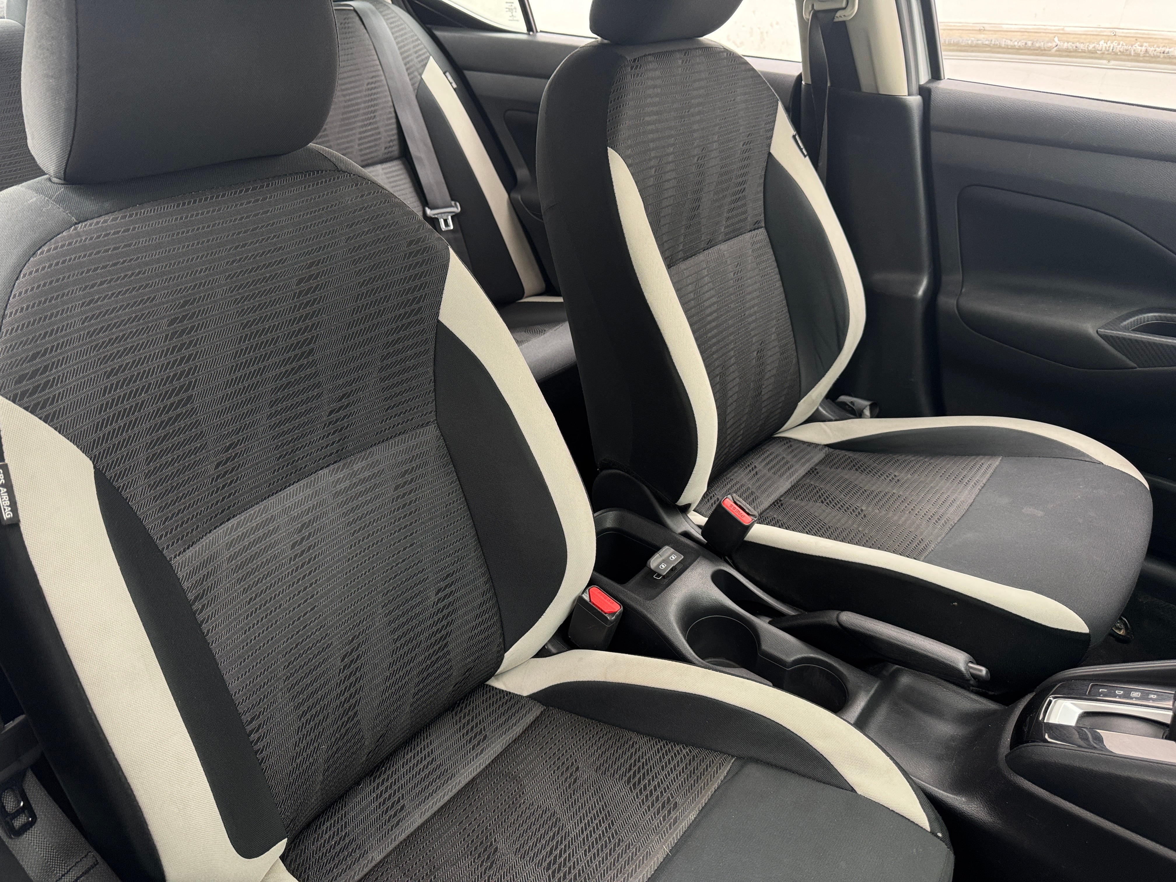 2021 Nissan Versa SV 2