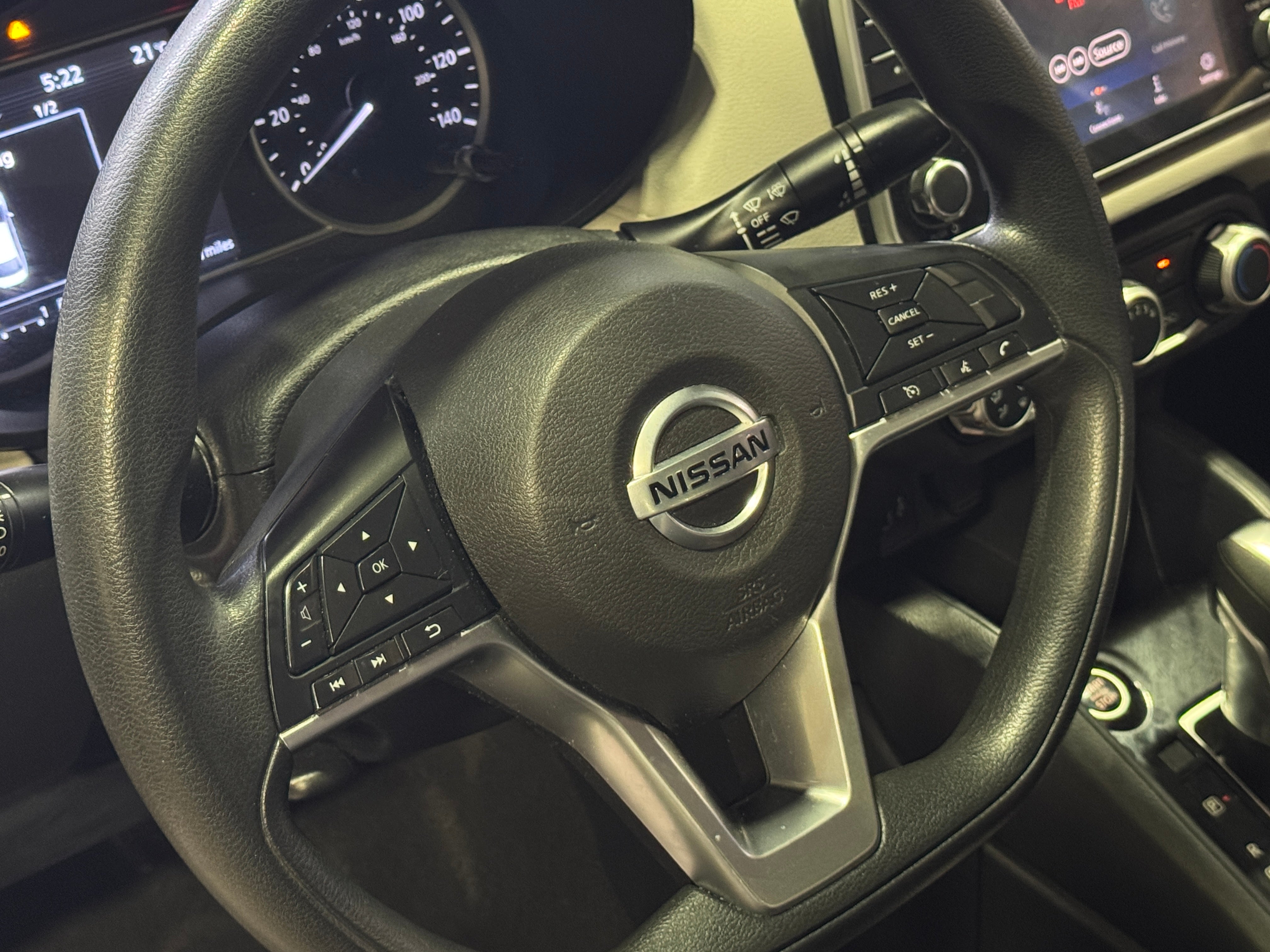 2021 Nissan Versa SV 5