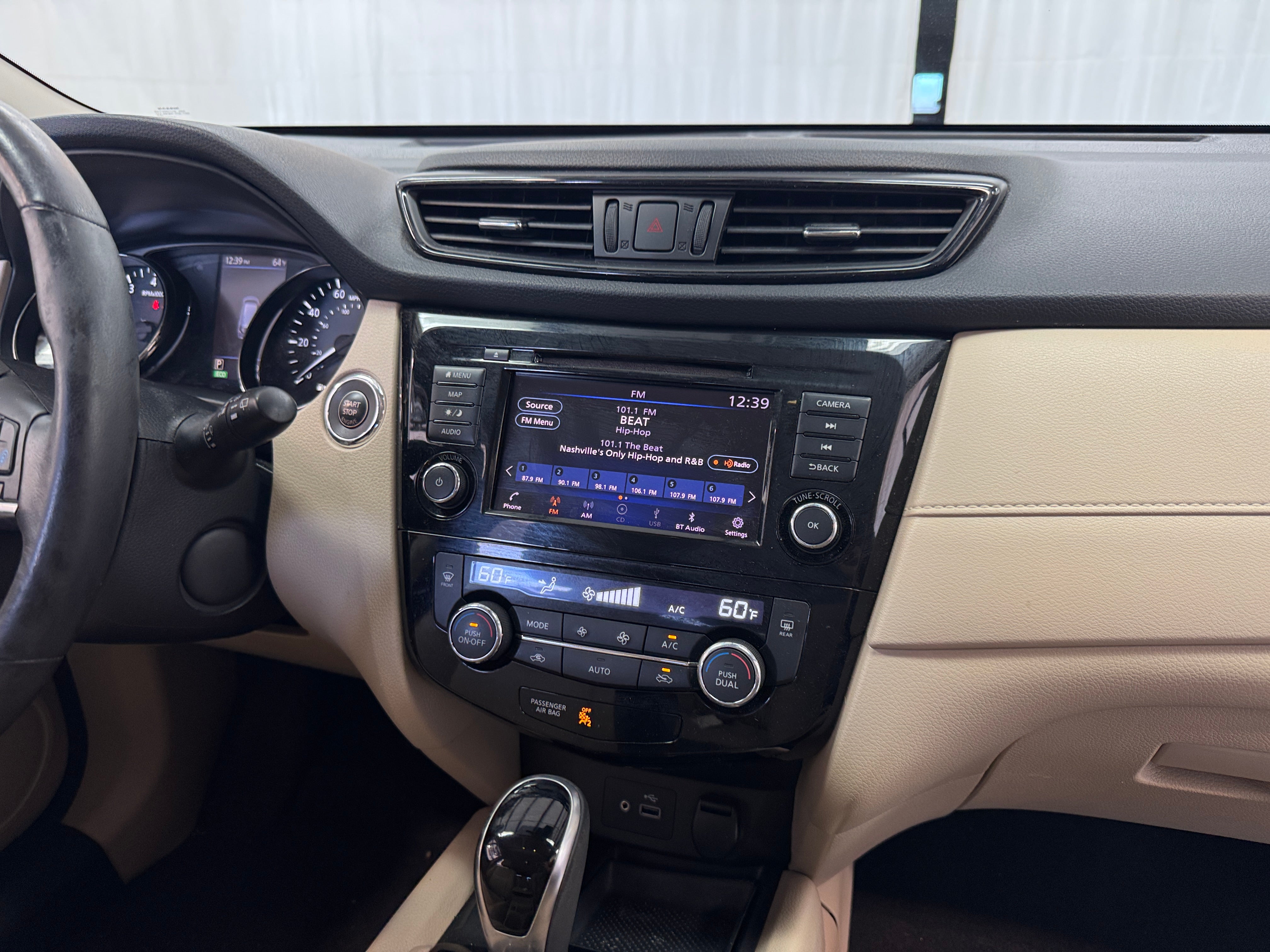 2019 Nissan Rogue SV 4