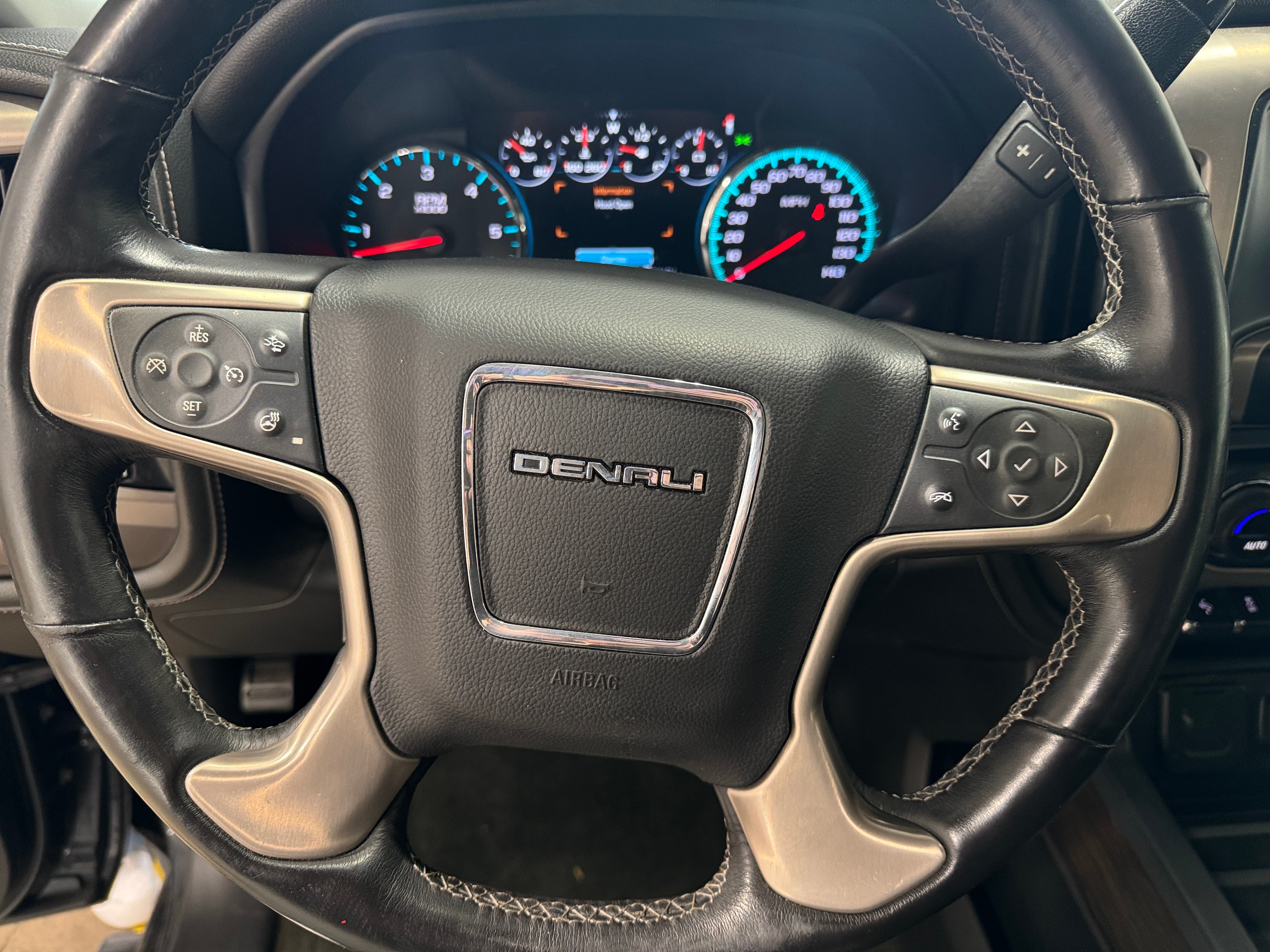 2017 GMC Sierra 1500 Denali 4