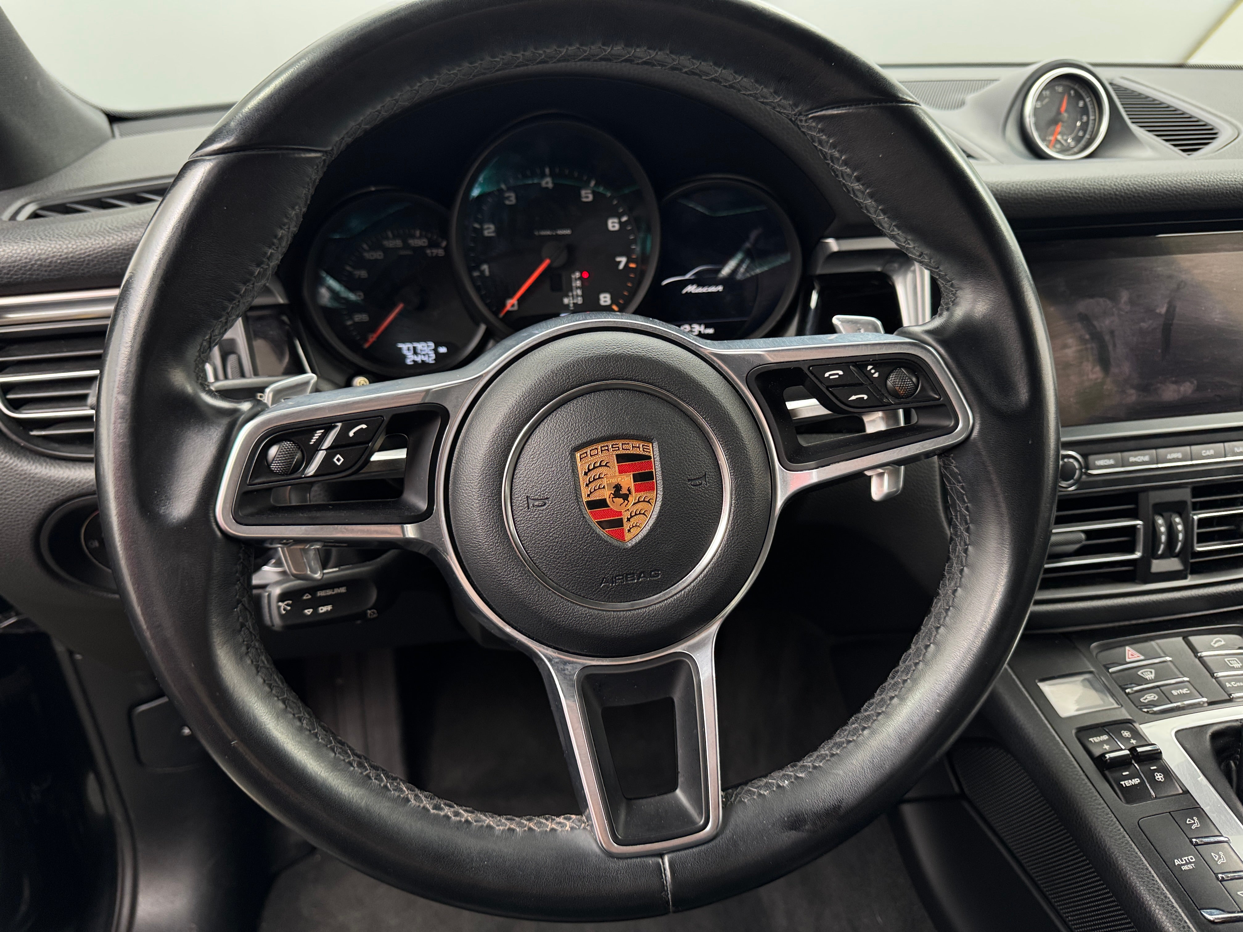 2019 Porsche Macan Base 4