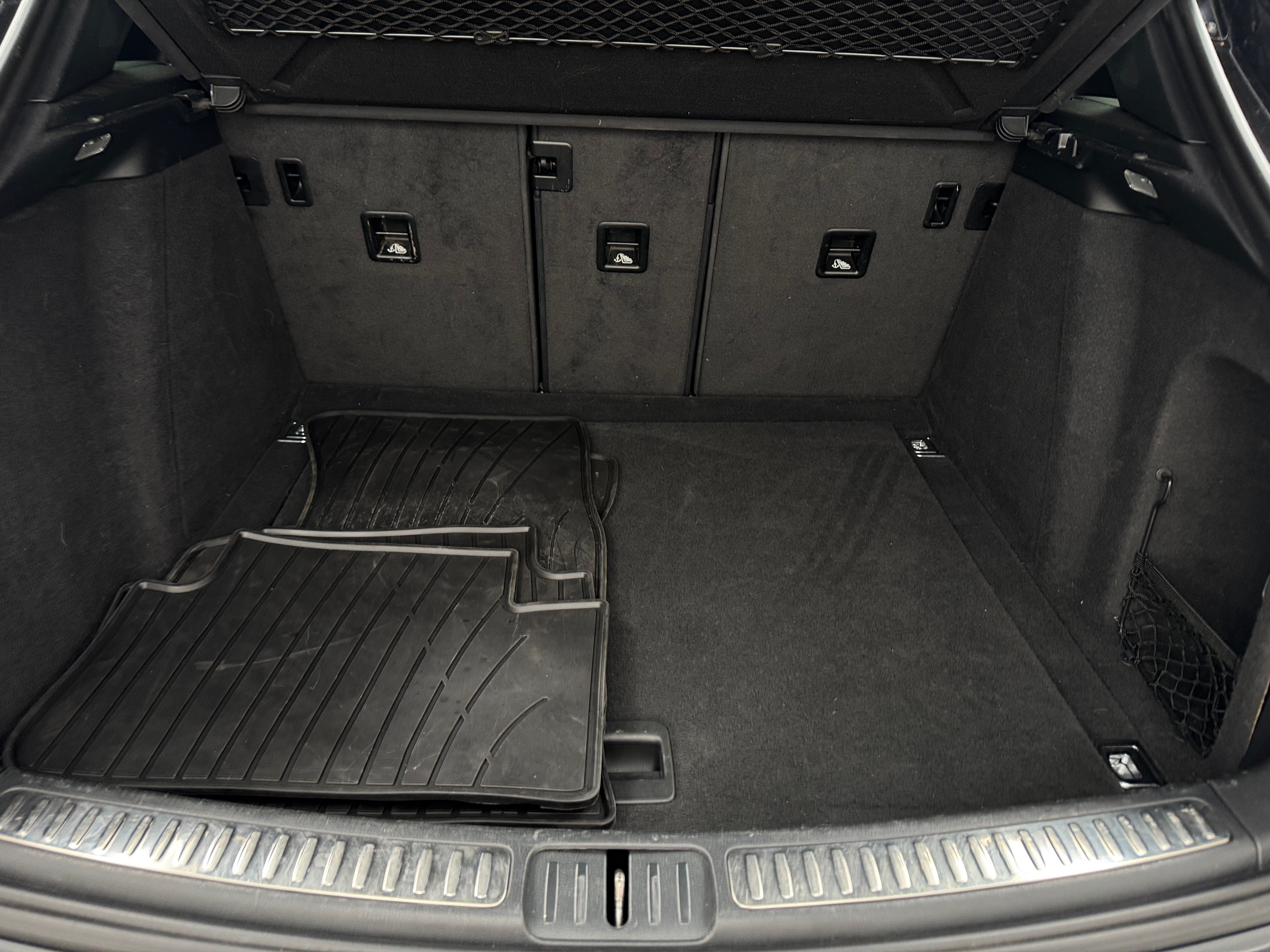 2019 Porsche Macan Base 6