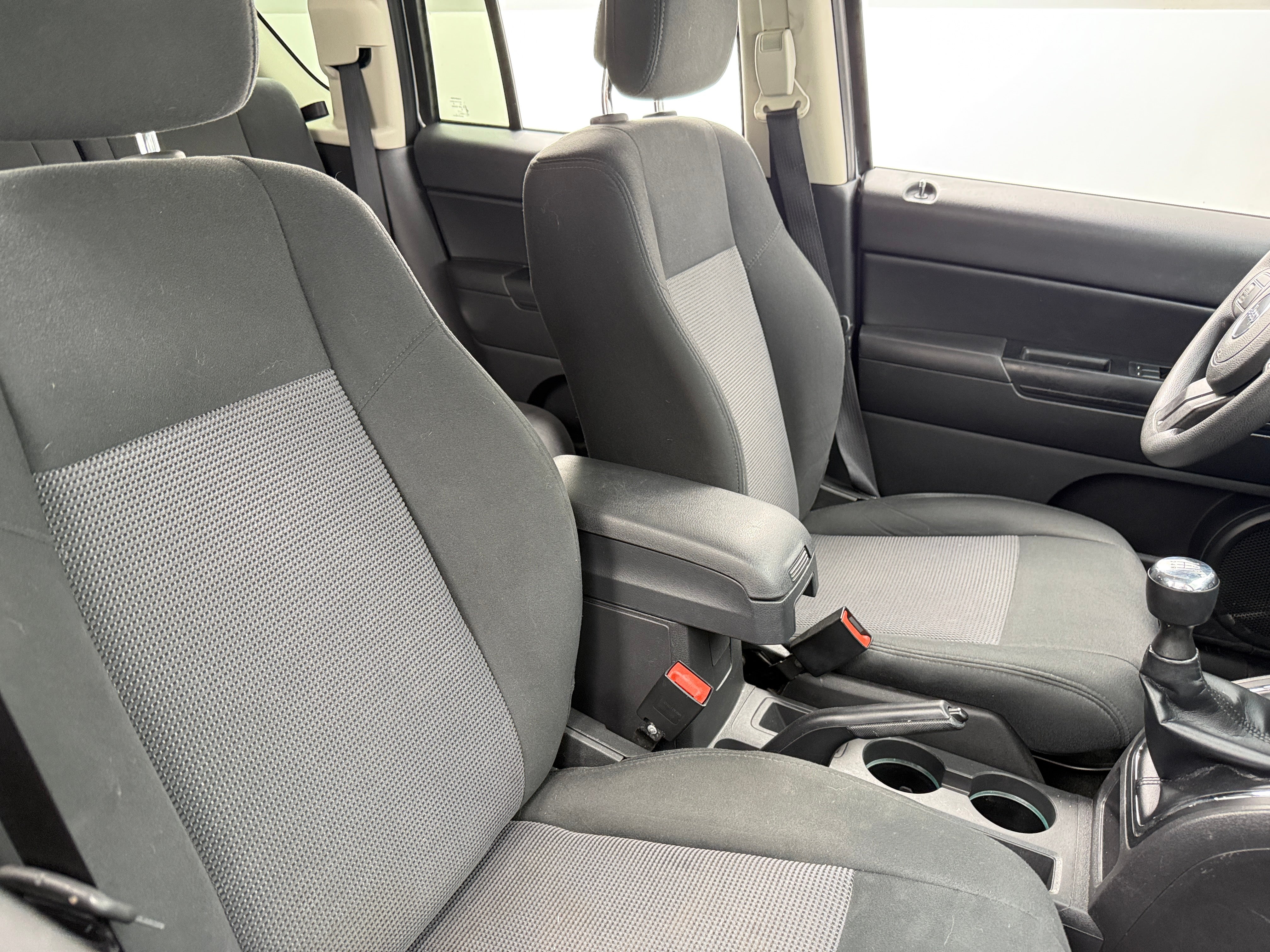 2014 Jeep Compass Sport 2