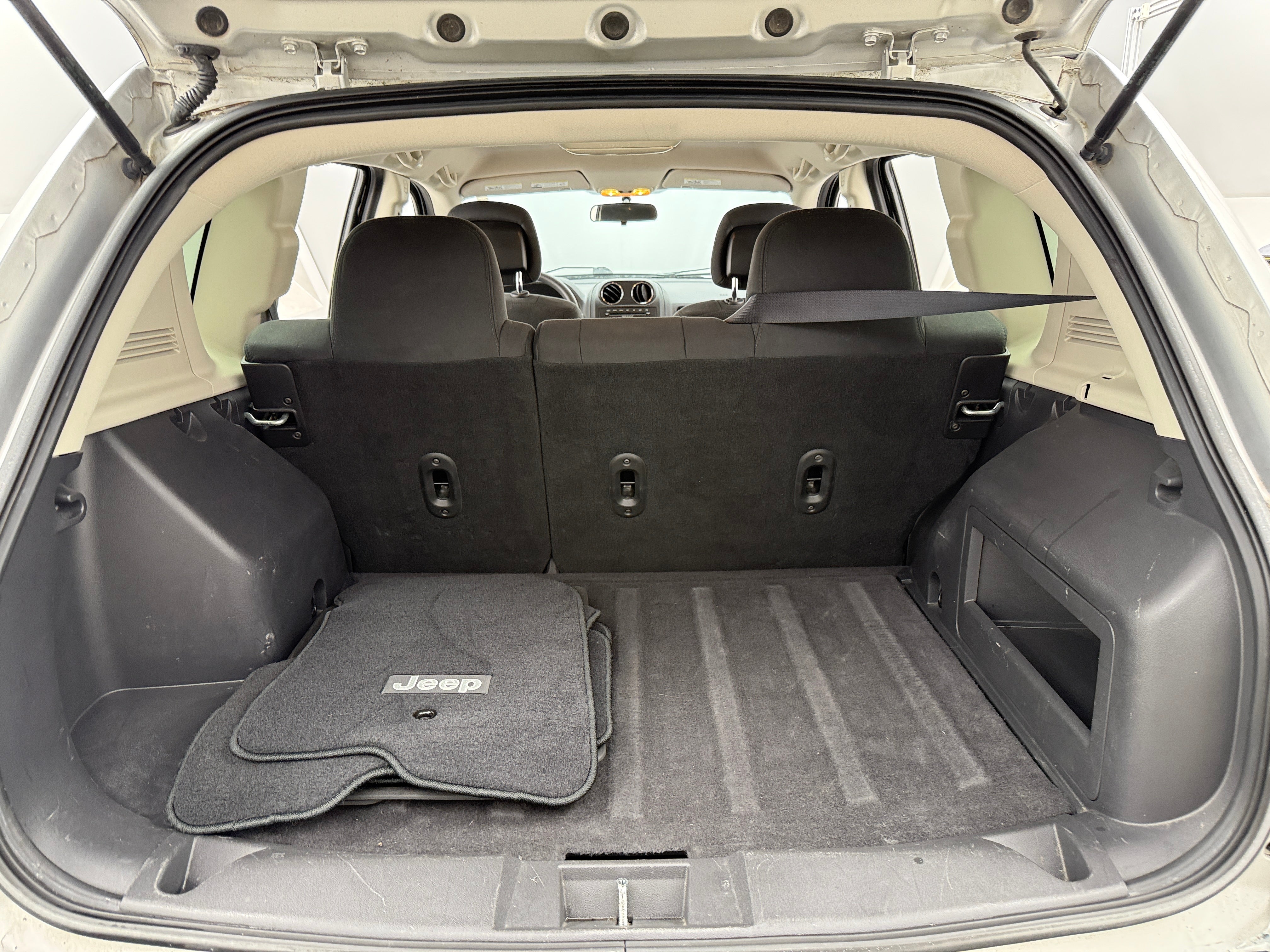 2014 Jeep Compass Sport 7