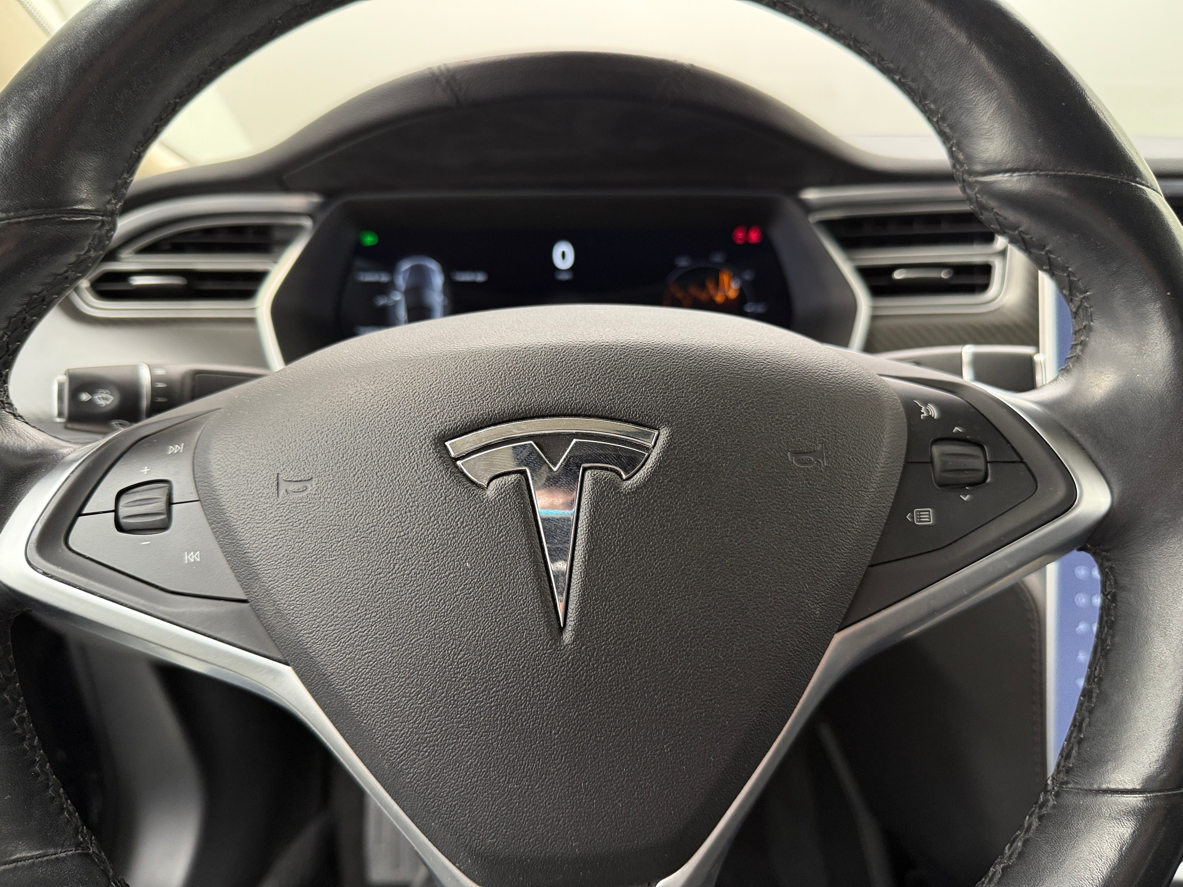 2015 Tesla Model S 85D 4