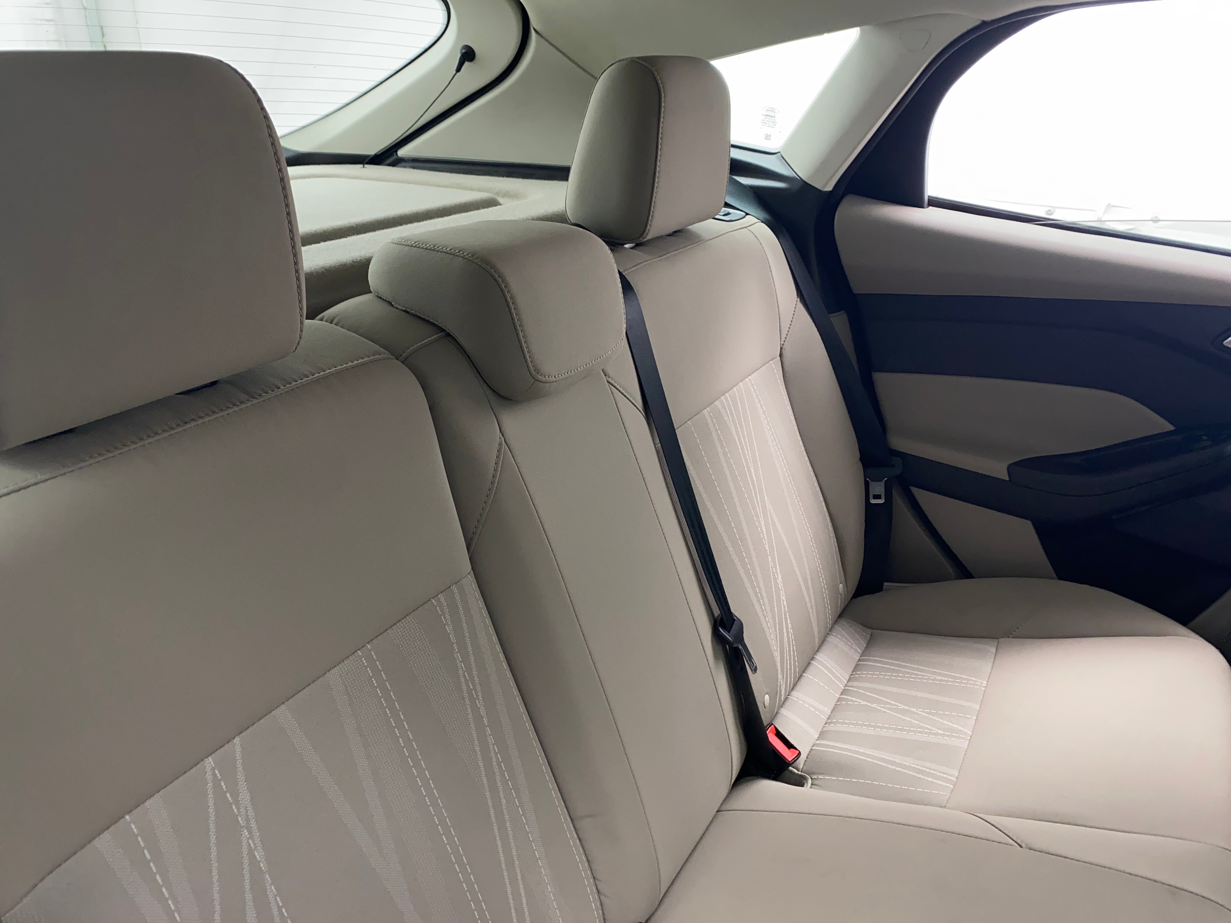 2016 Ford Focus SE 6