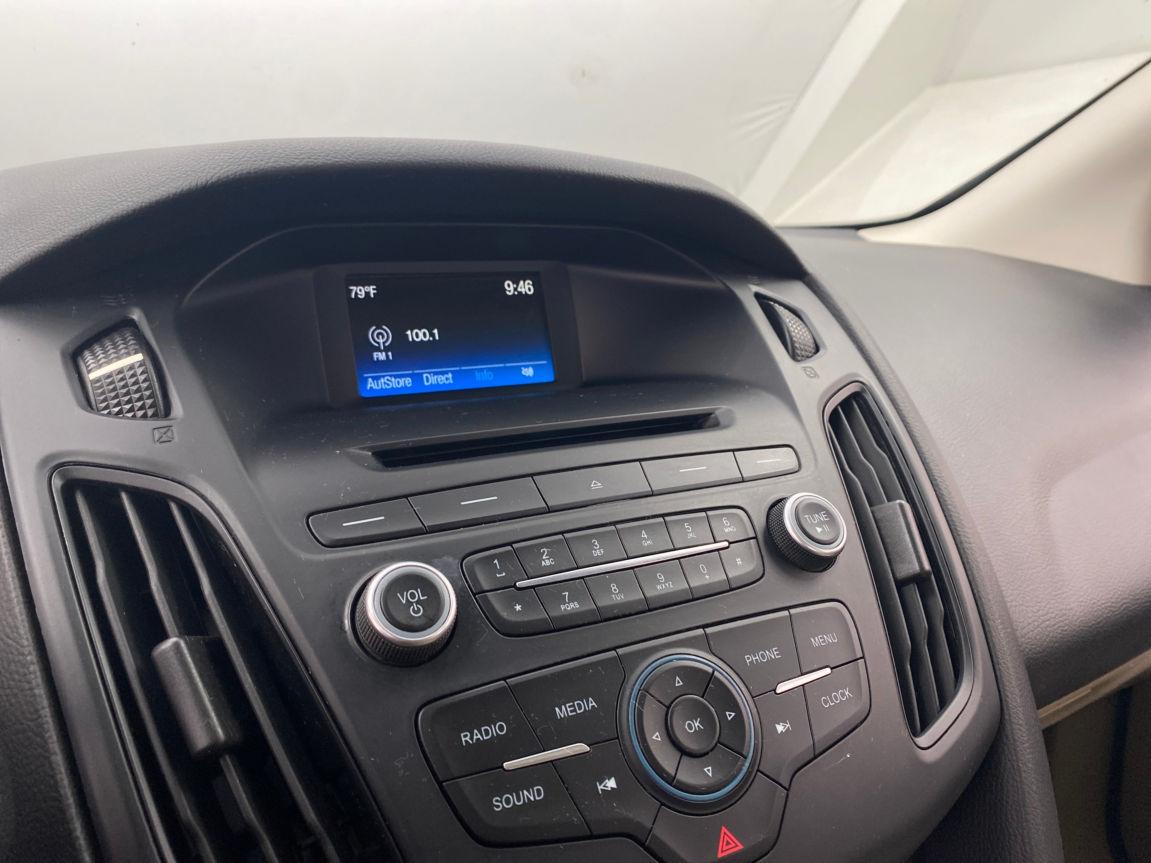 2016 Ford Focus SE 4