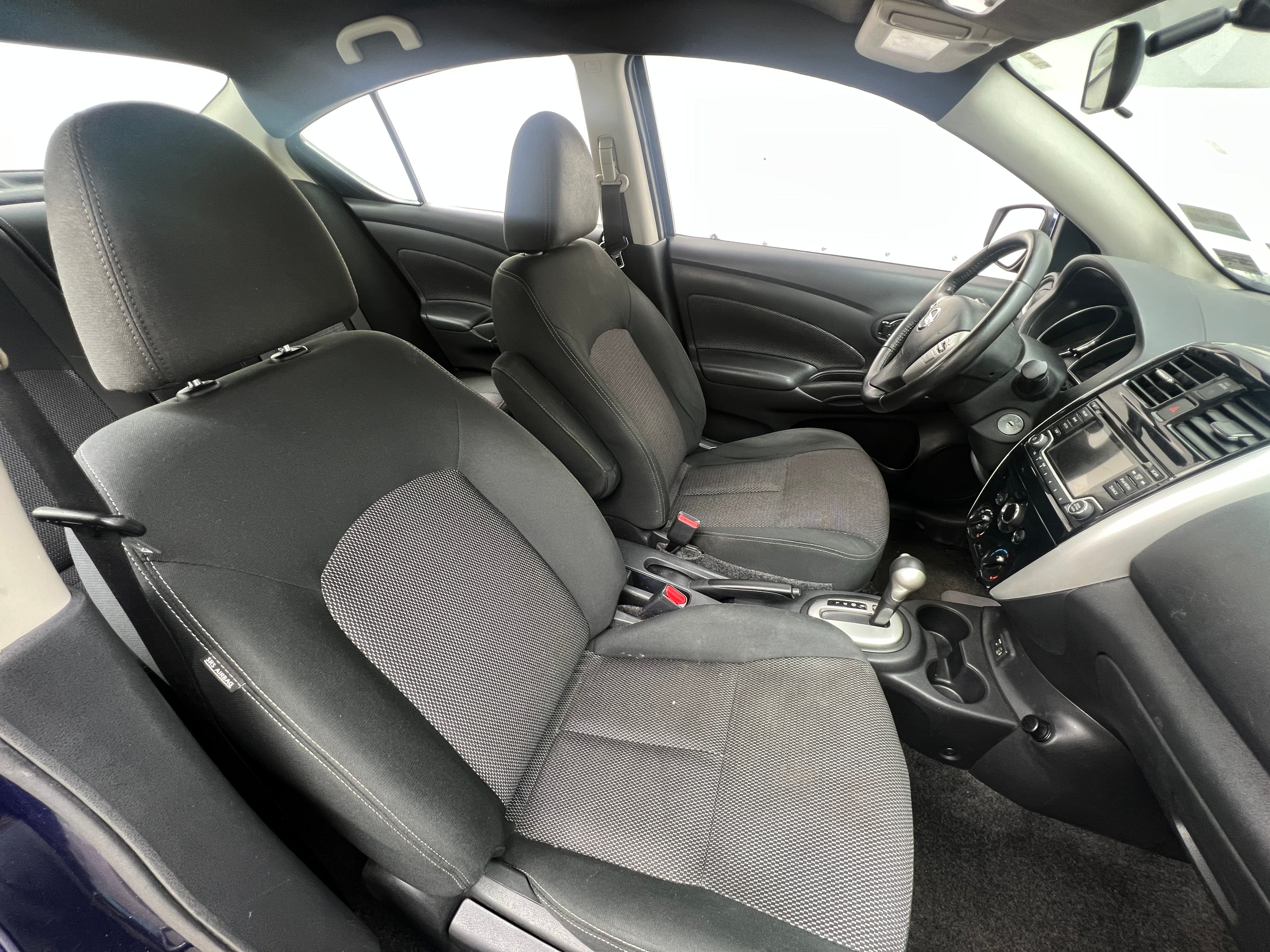 2018 Nissan Versa SV 2