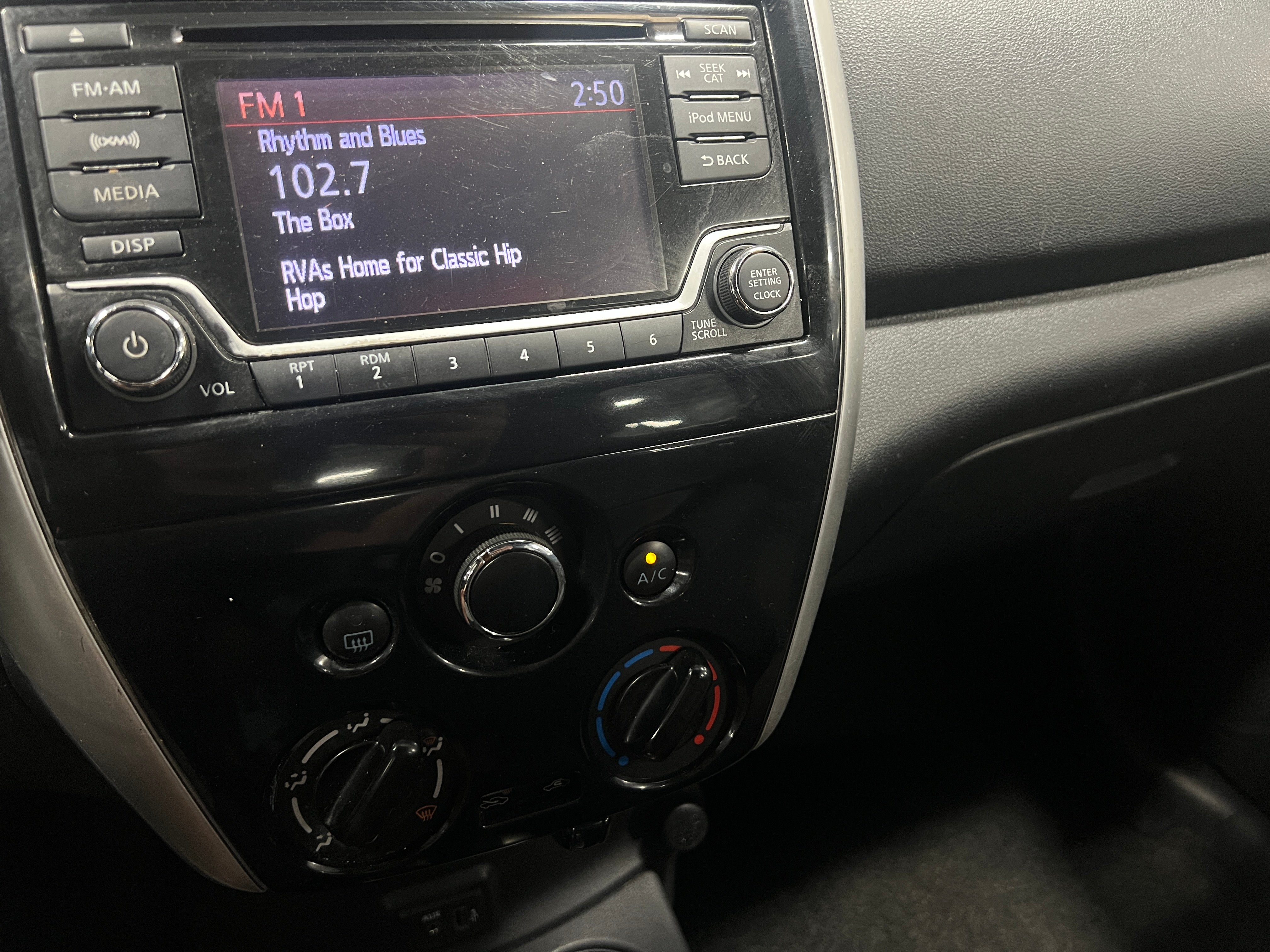 2018 Nissan Versa SV 4