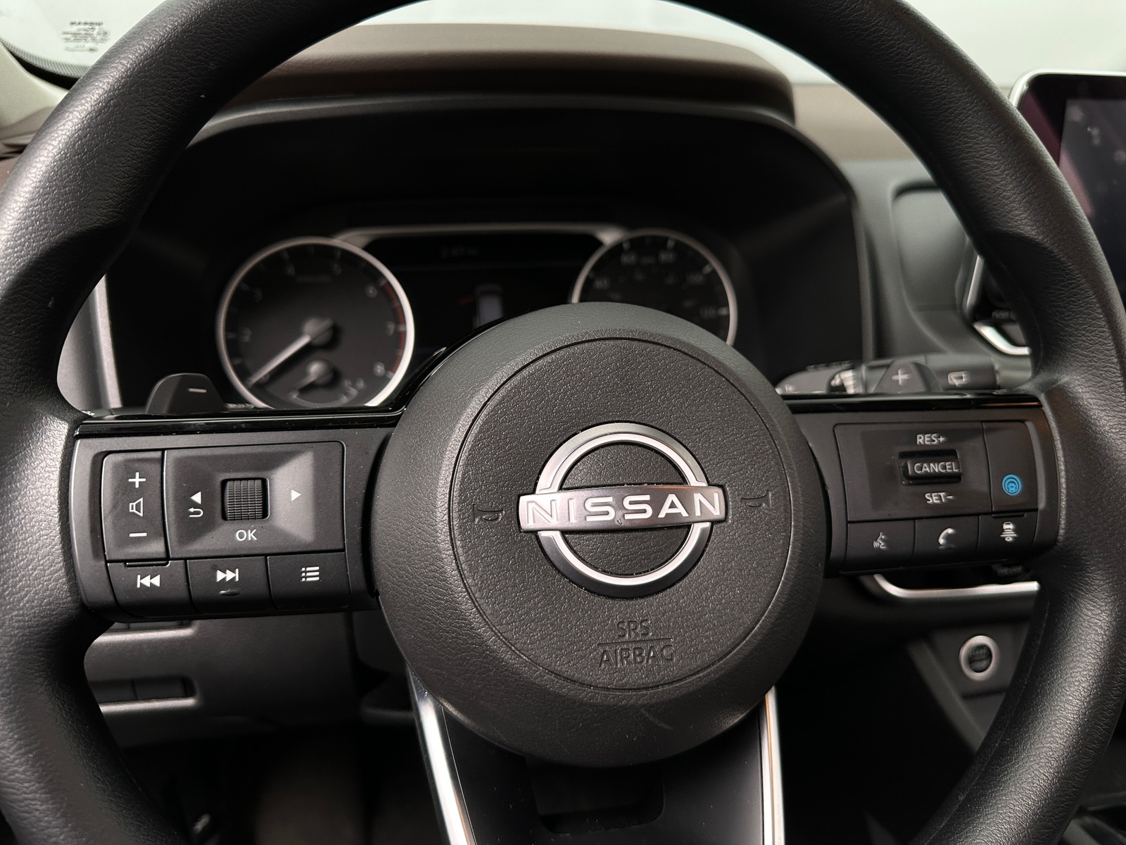 Thumbnail: 2023 Nissan Rogue - 5