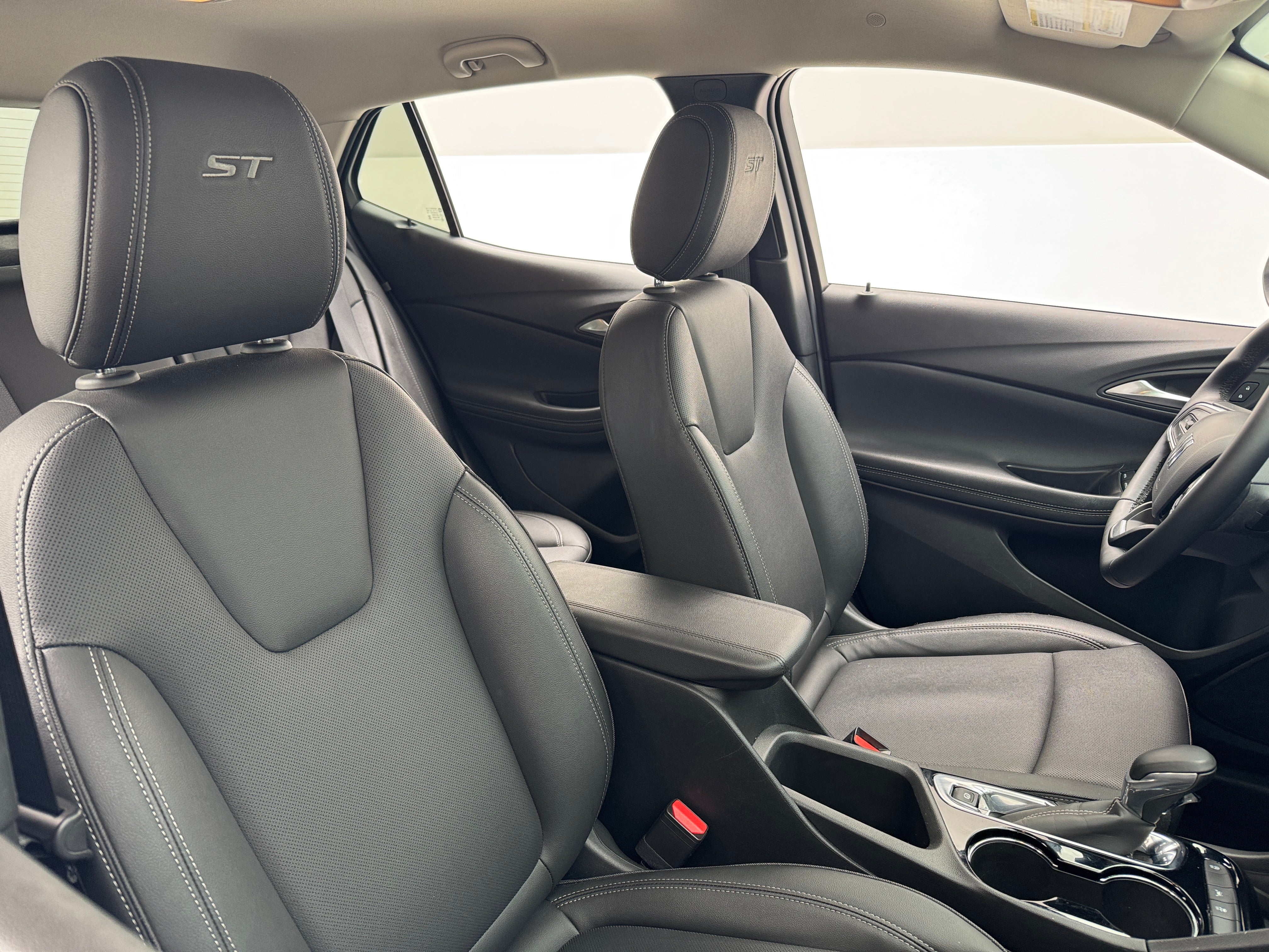 2024 Buick Encore GX Sport Touring 2