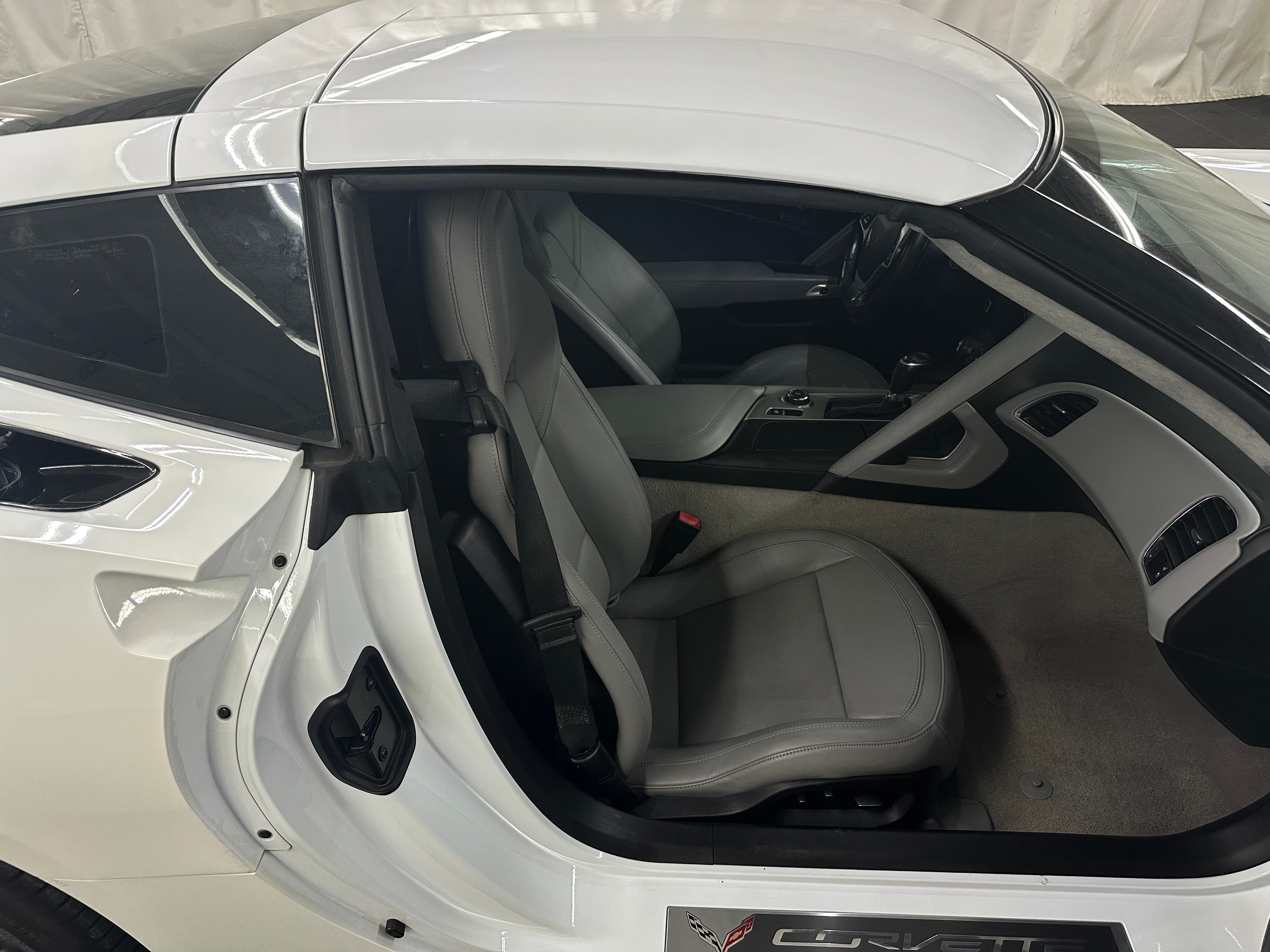2018 Chevrolet Corvette Stingray 2
