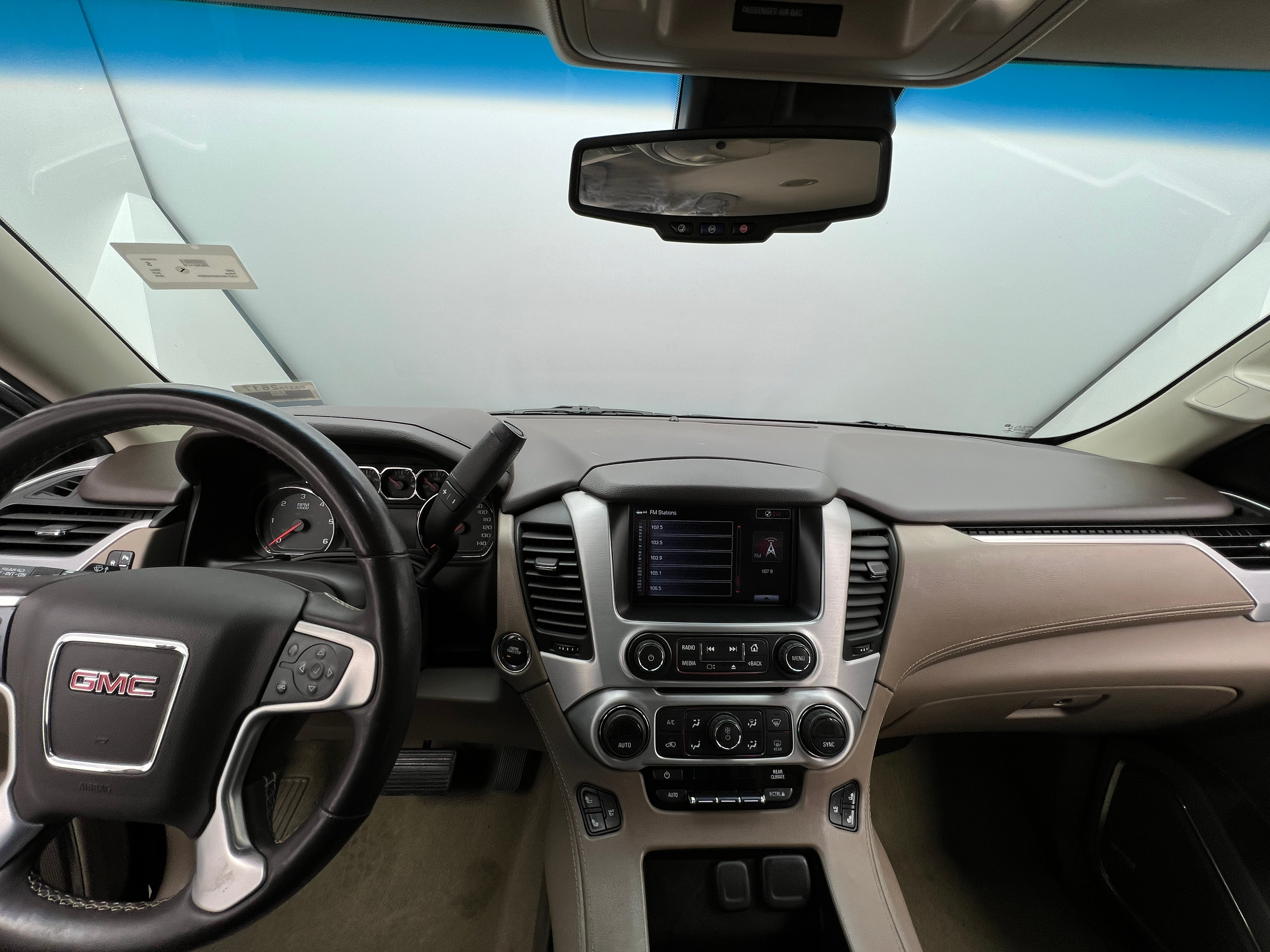 2016 GMC Yukon SLT 2