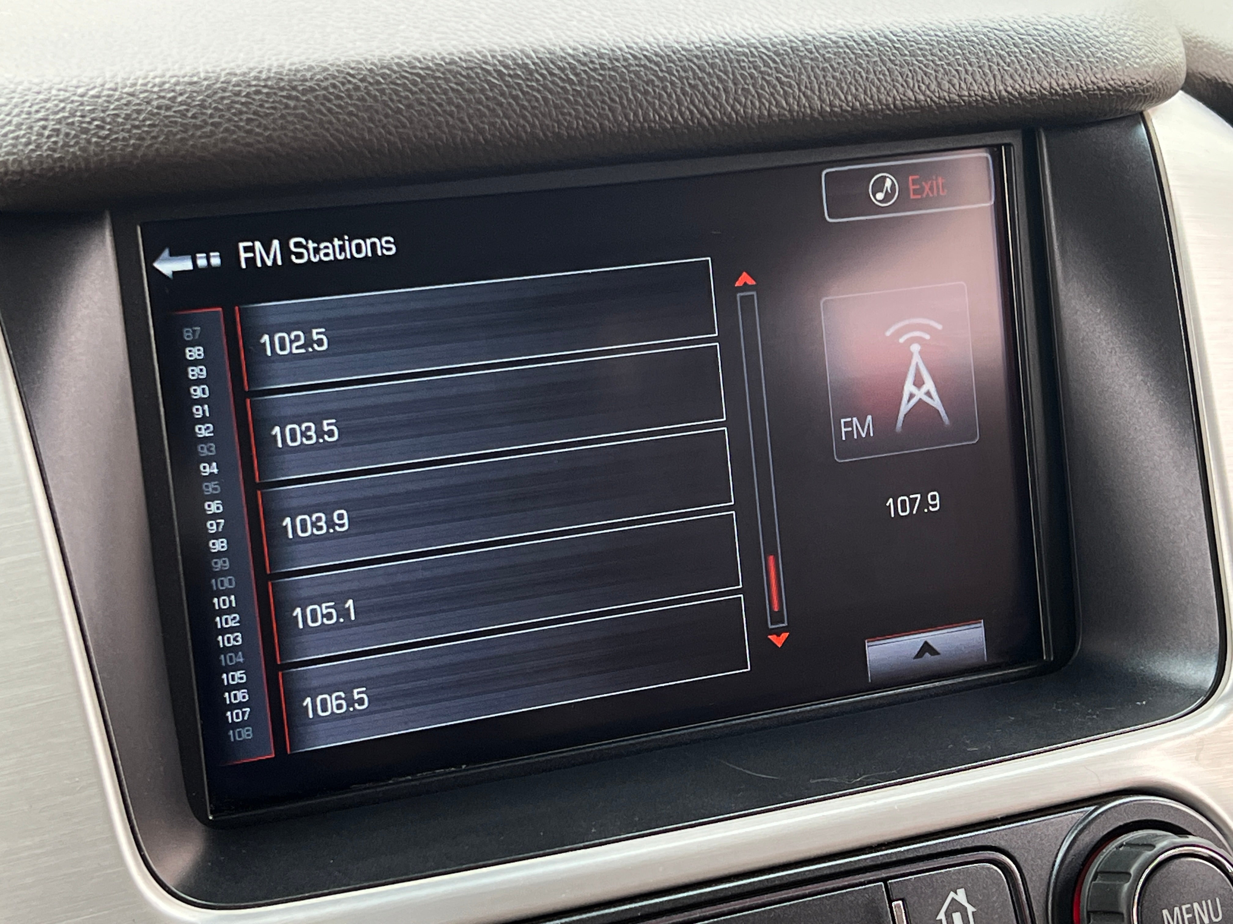 2016 GMC Yukon SLT 3