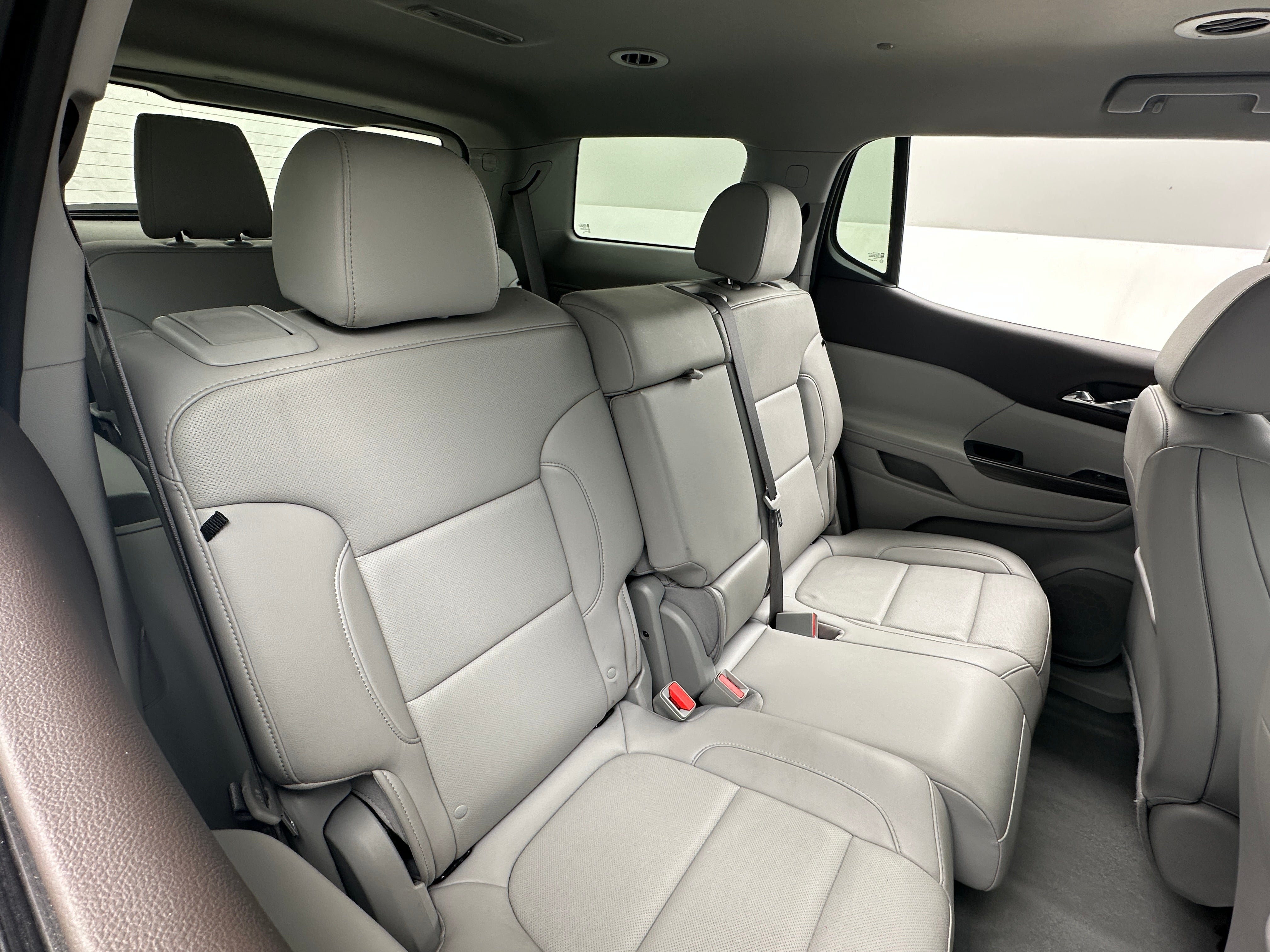 2023 GMC Acadia SLT 5