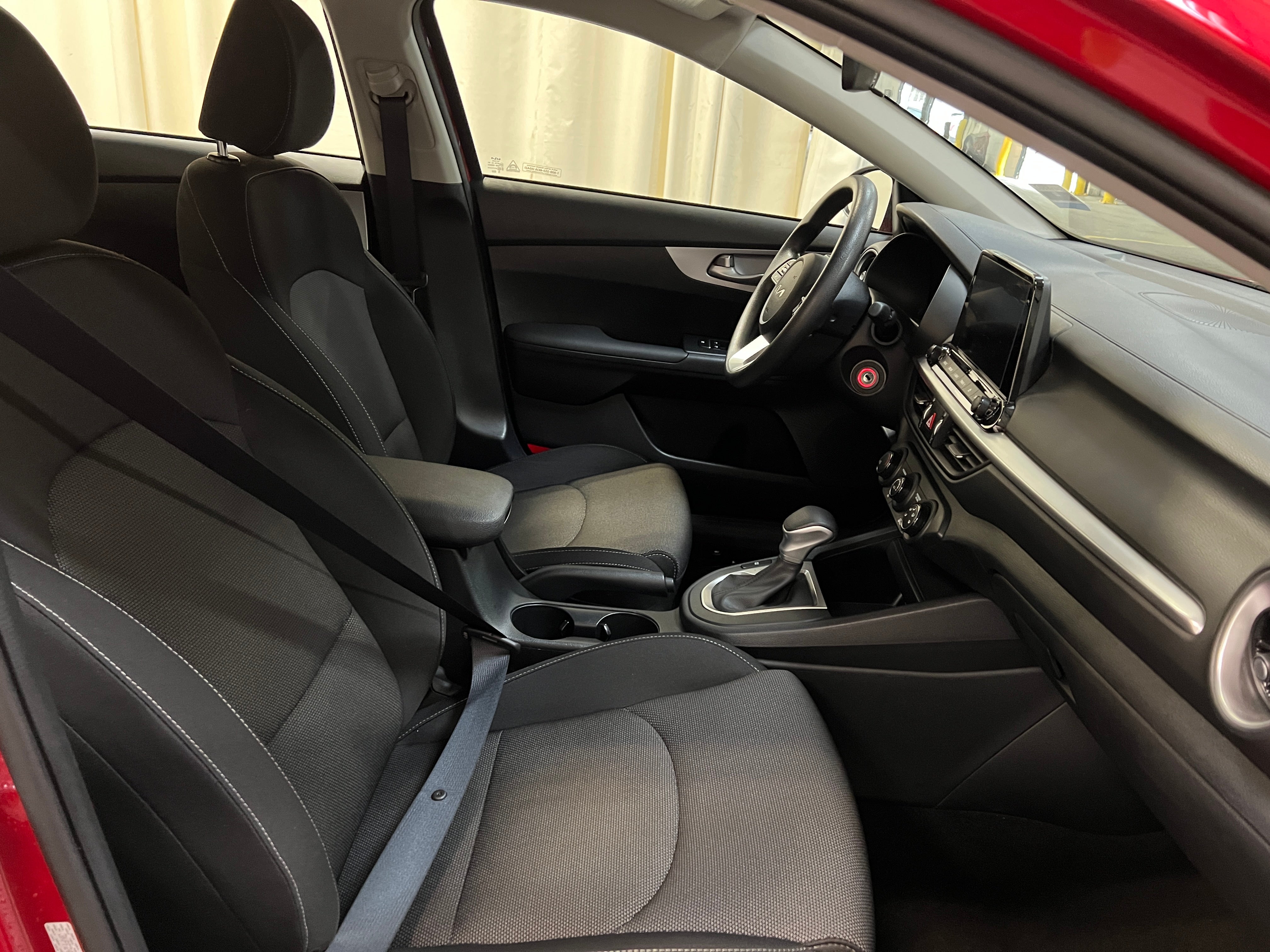 2024 Kia Forte LXS 2