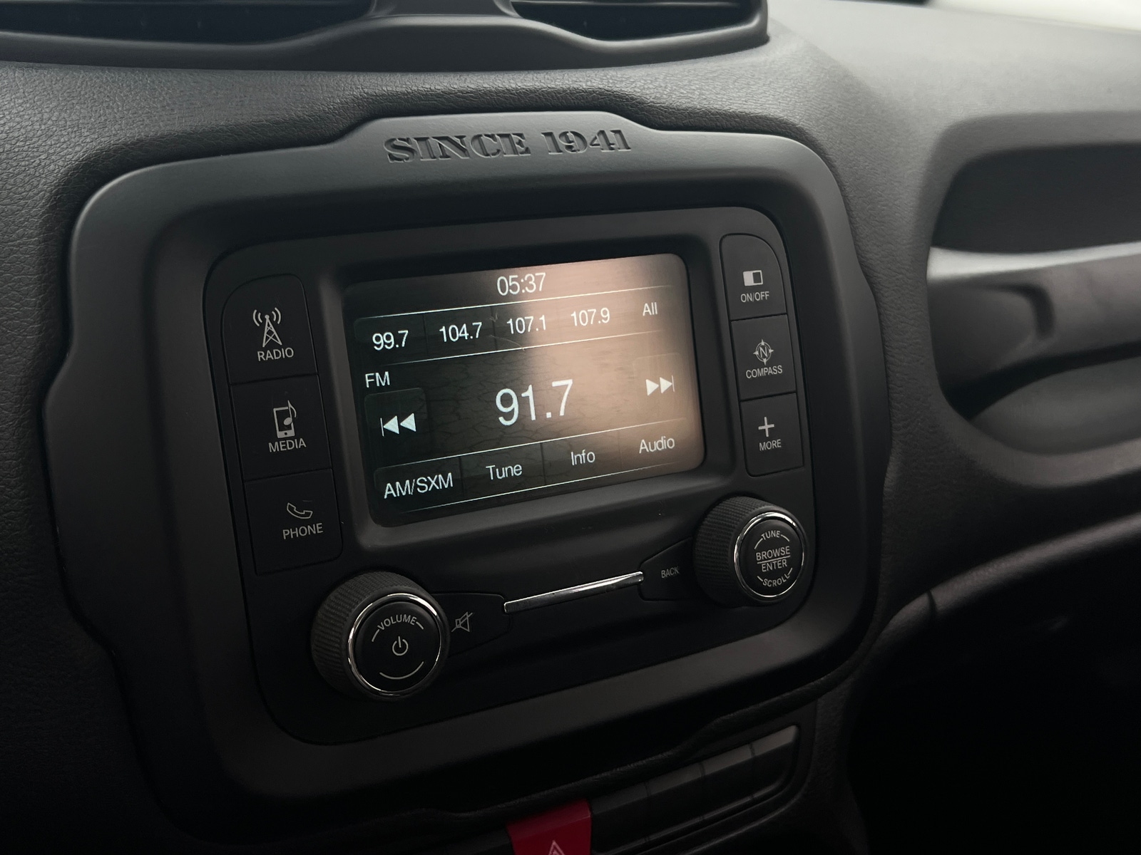 Thumbnail: 2015 Jeep Renegade - 4