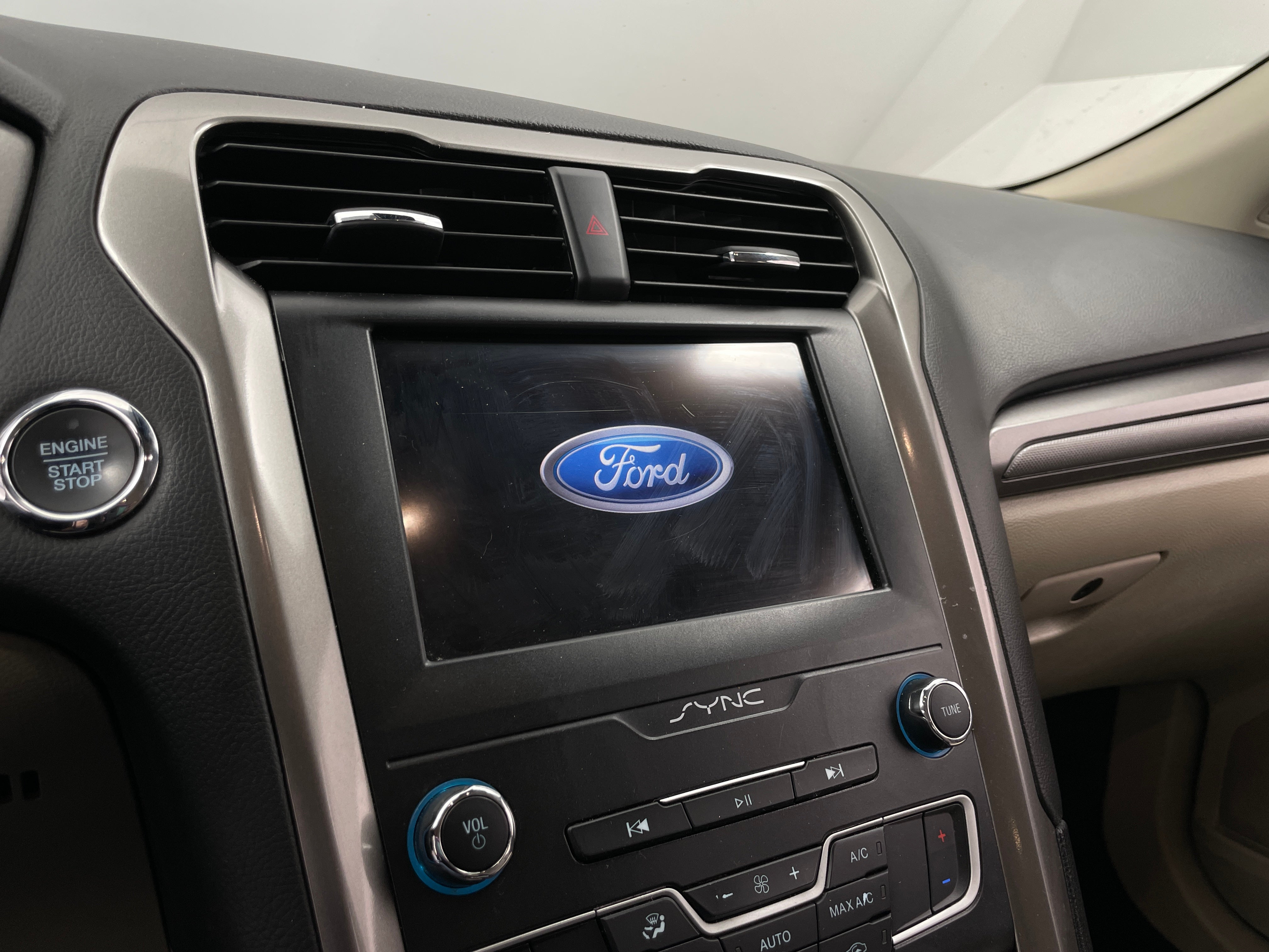 2019 Ford Fusion  4