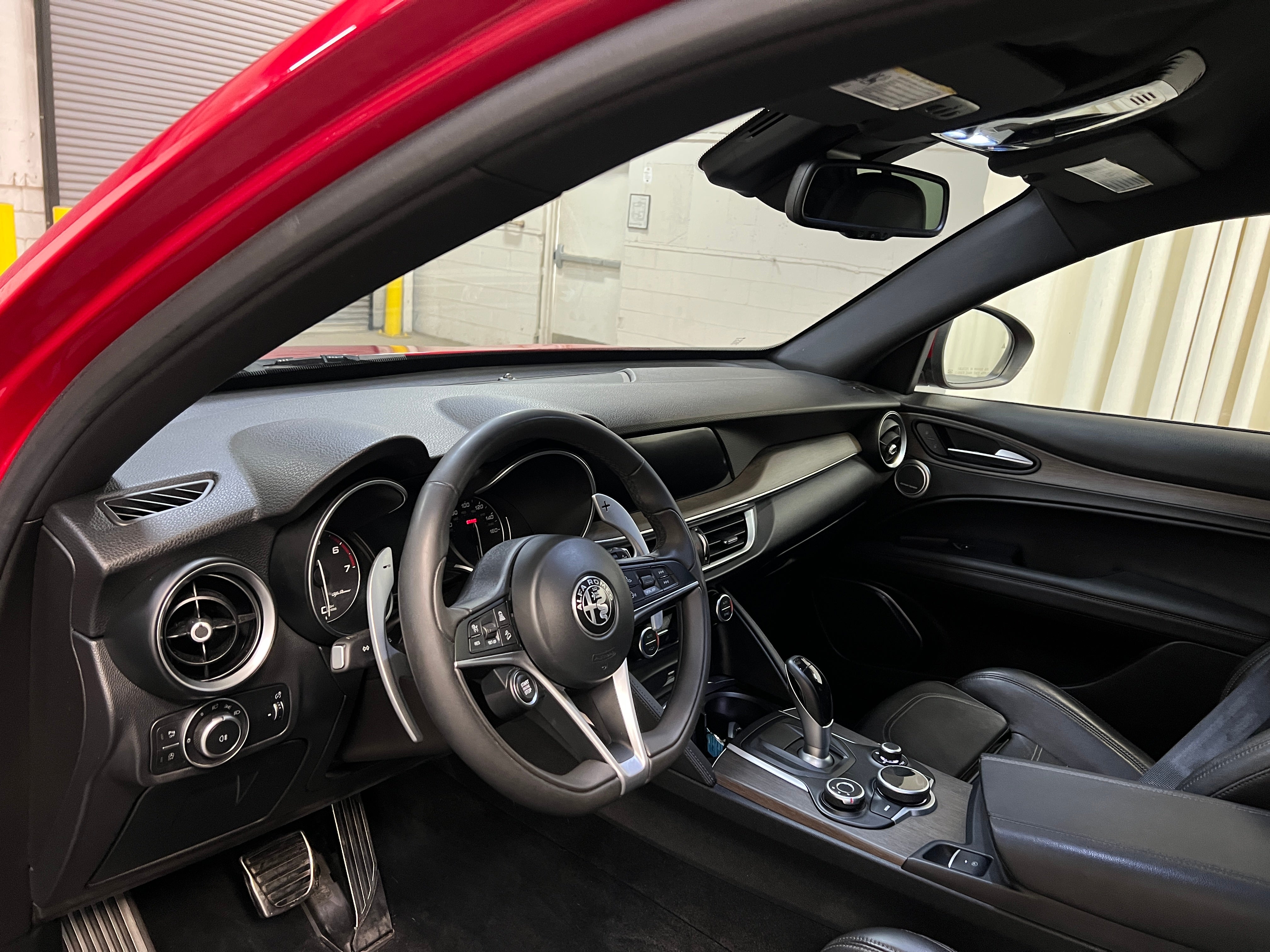 2018 Alfa Romeo Stelvio Ti Sport 2