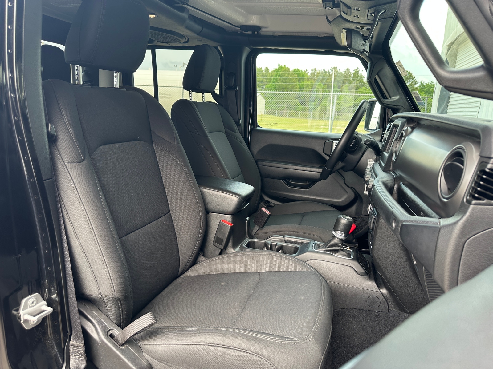 Thumbnail: 2022 Jeep Gladiator - 2