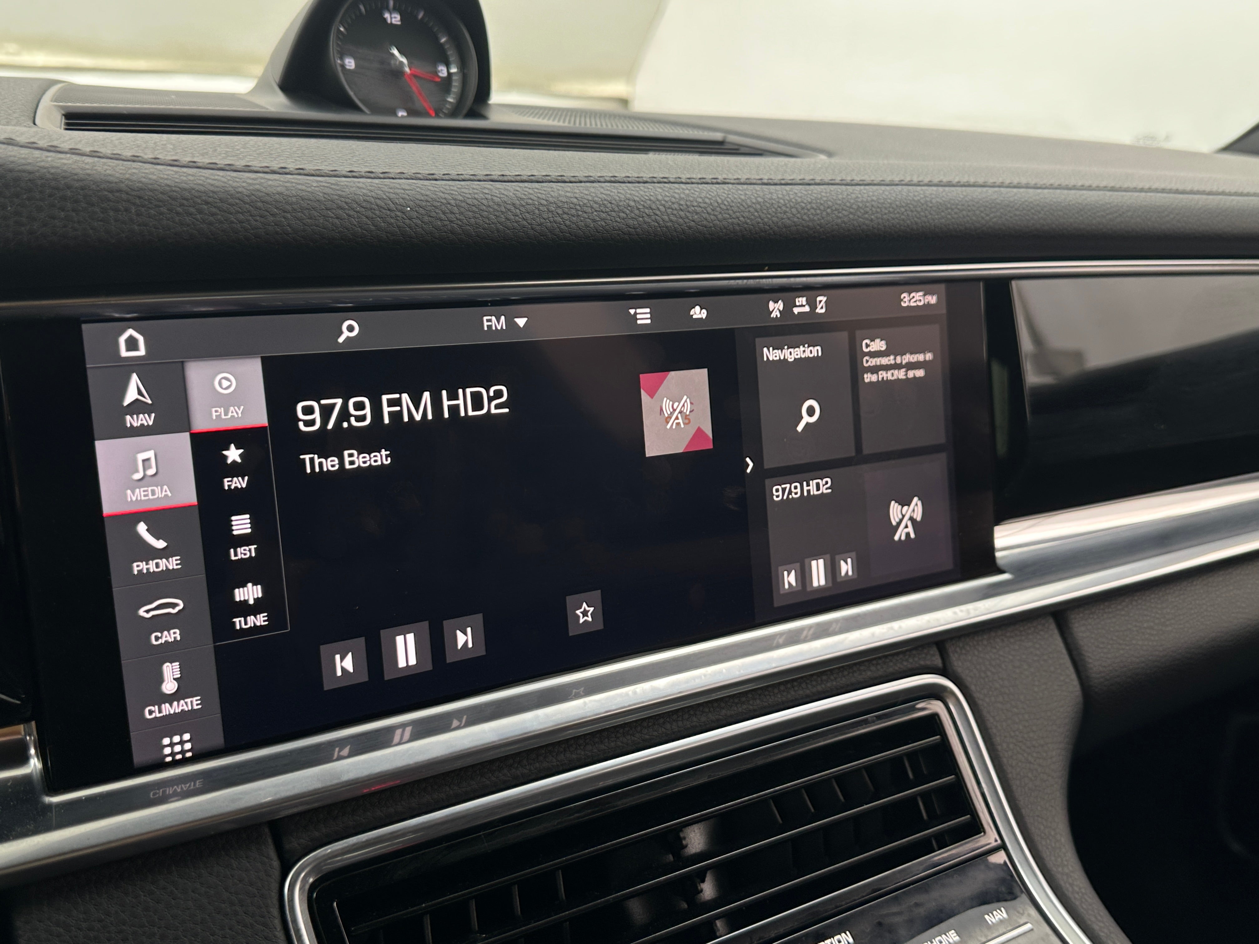 2021 Porsche Panamera Base 3
