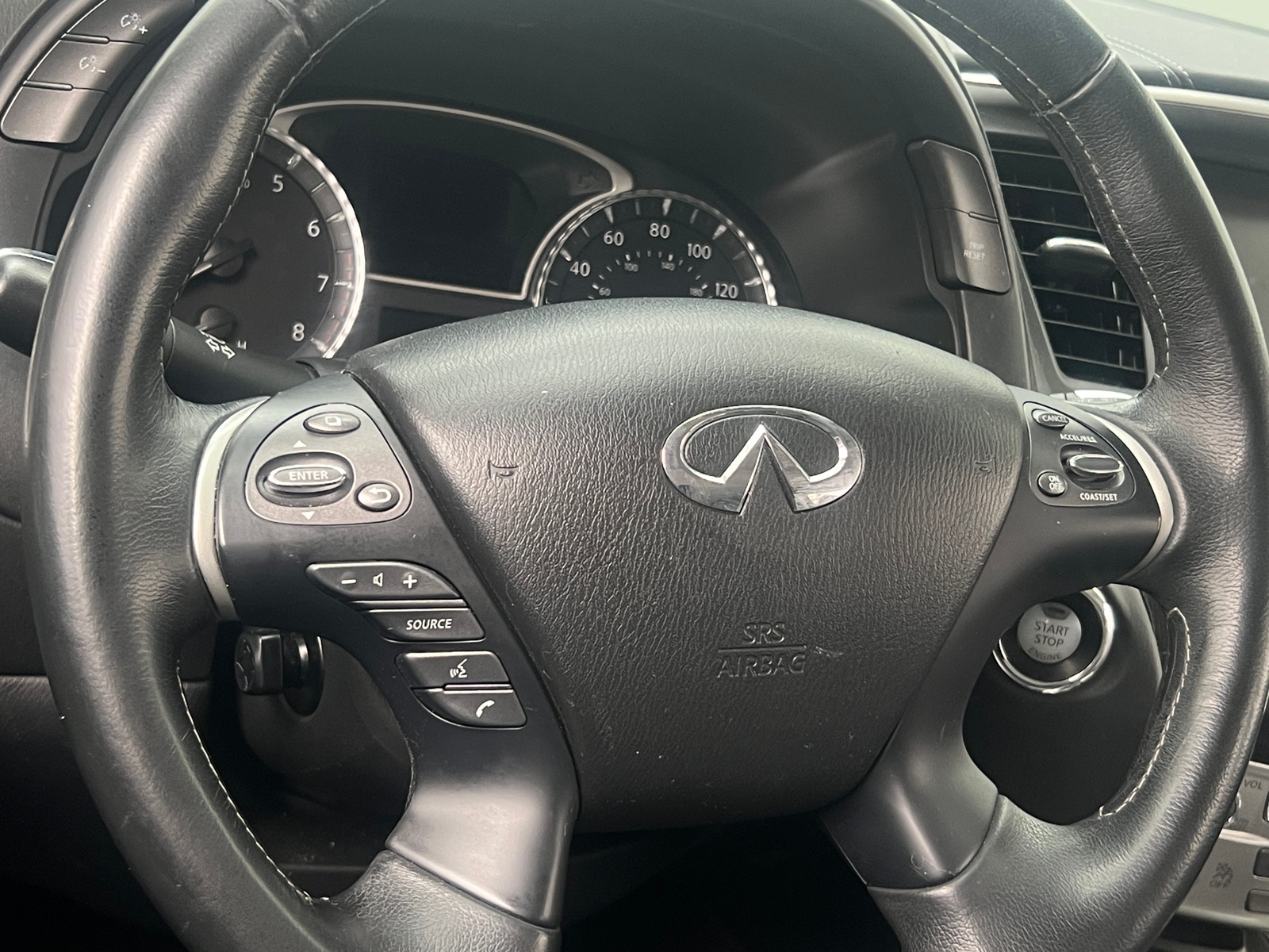 Thumbnail: 2019 INFINITI QX60 - 4