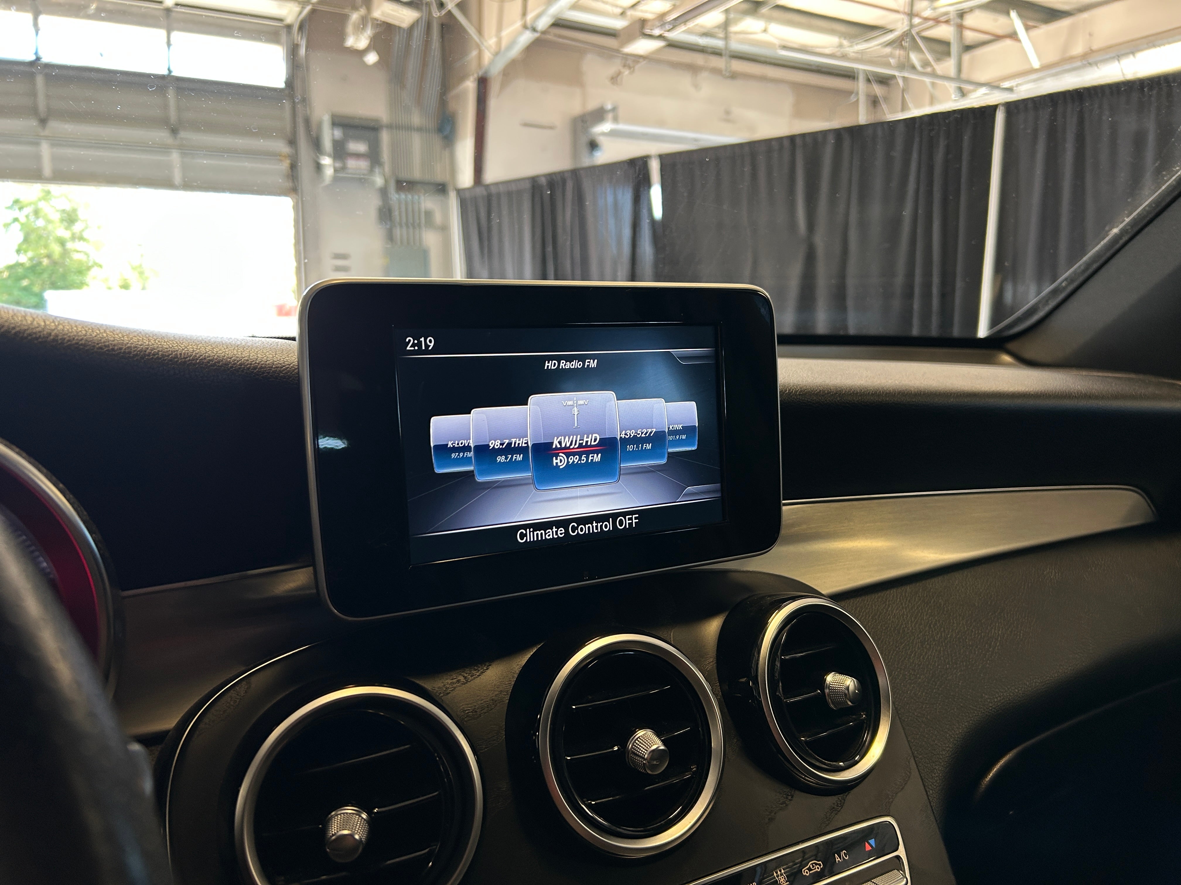 2019 Mercedes-Benz GLC 350 3