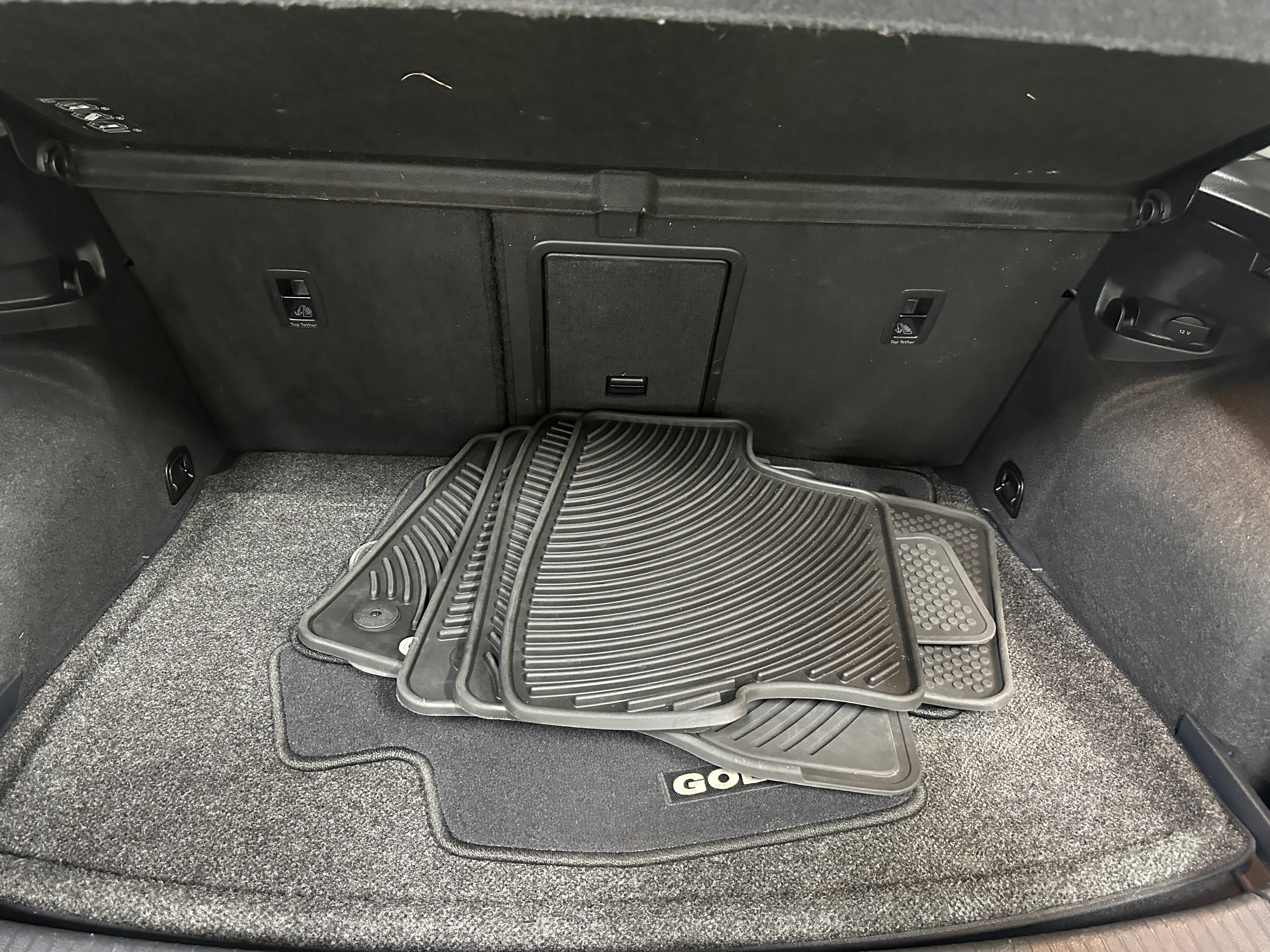 2019 Volkswagen Golf SE 6