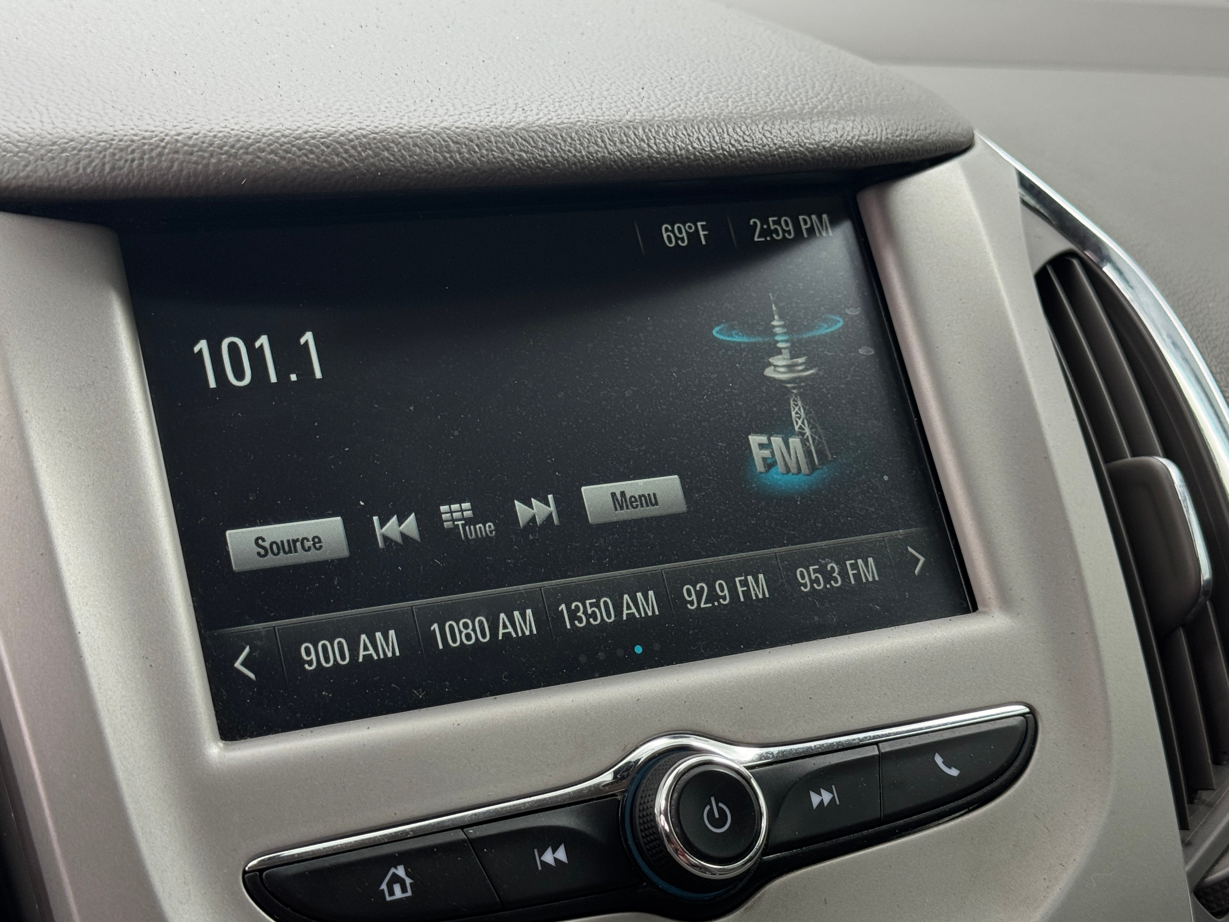 2017 Chevrolet Cruze LS 4