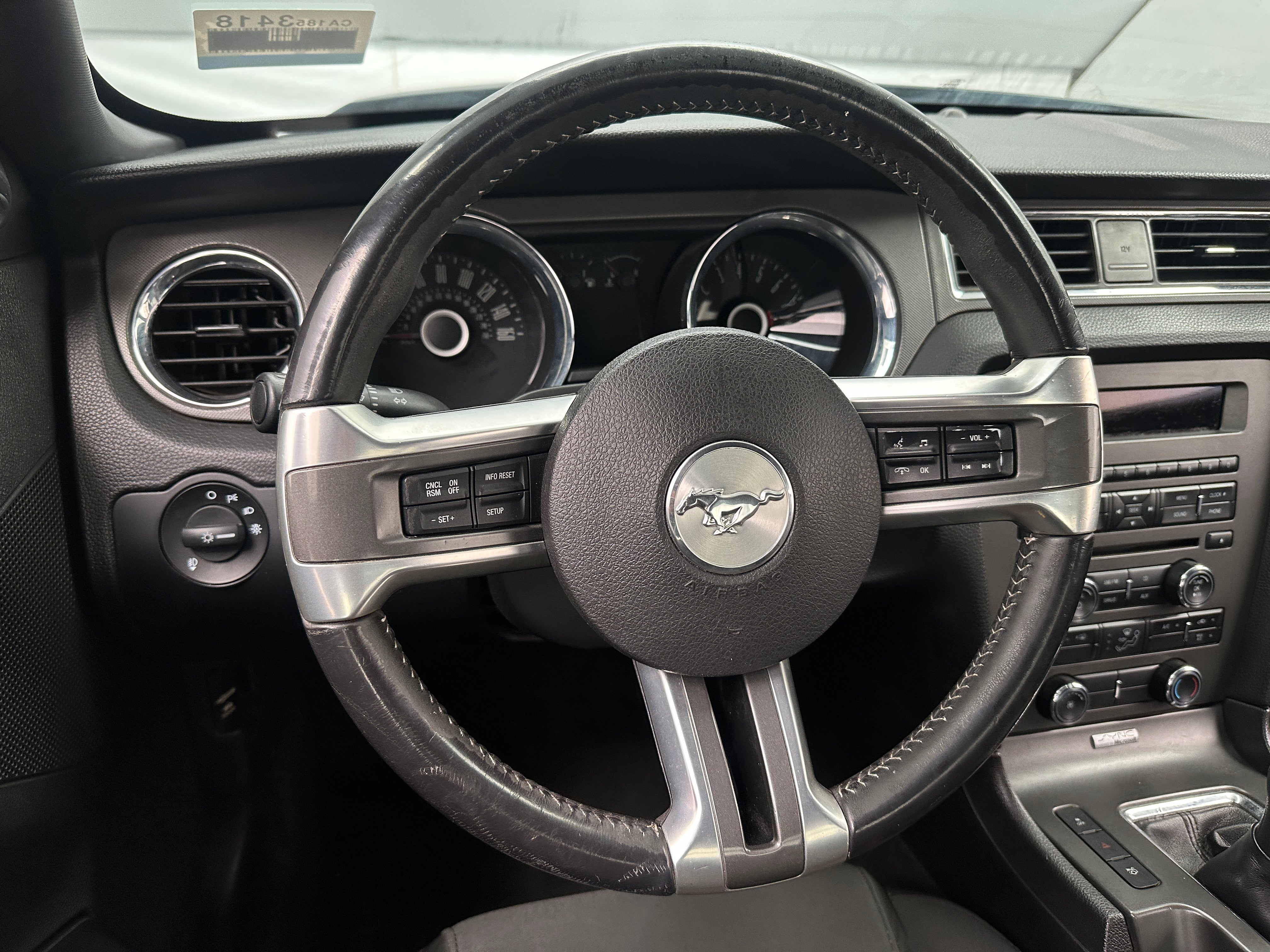 2014 Ford Mustang V6 4