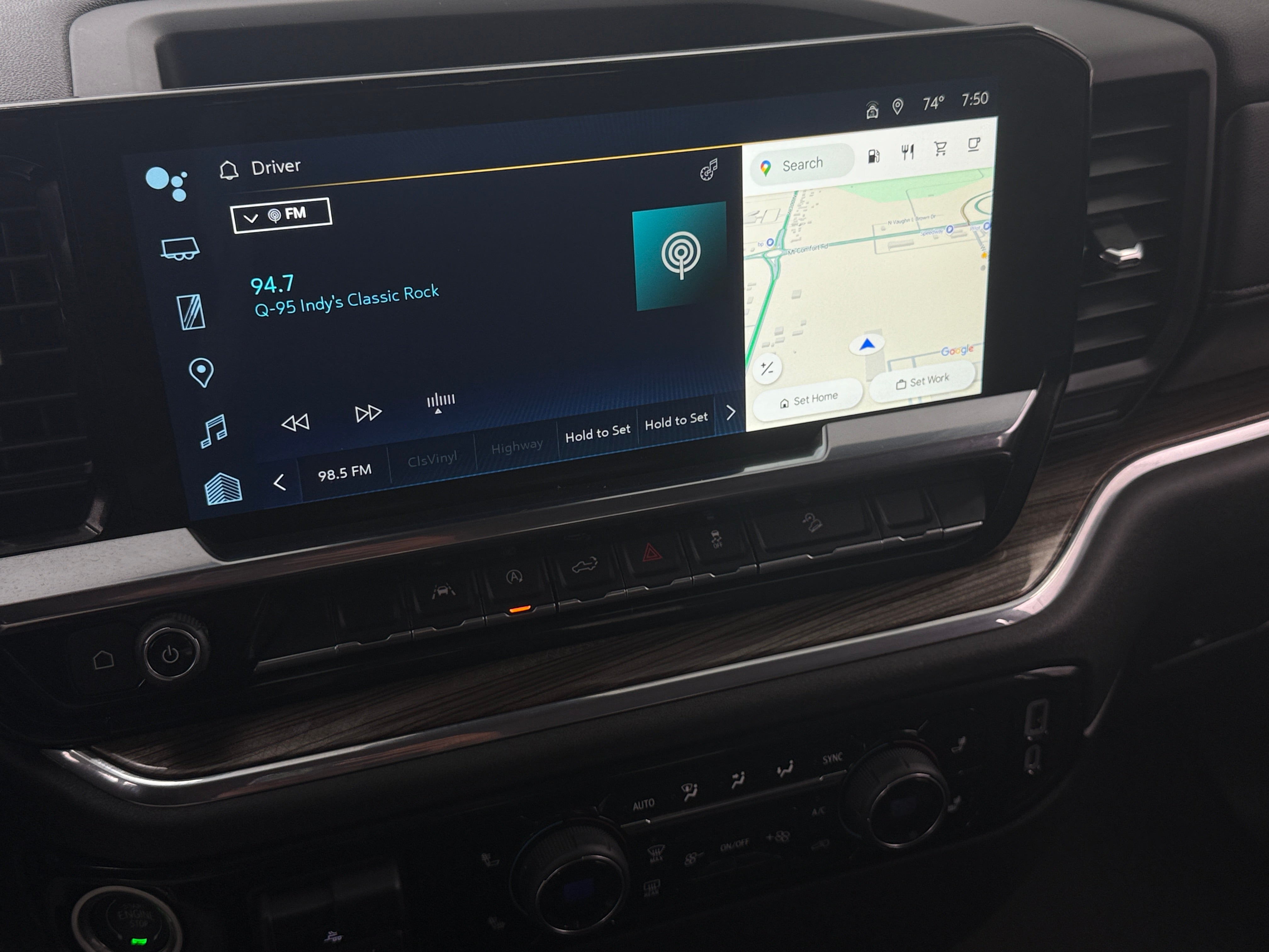 2024 Chevrolet Silverado 1500 RST 3