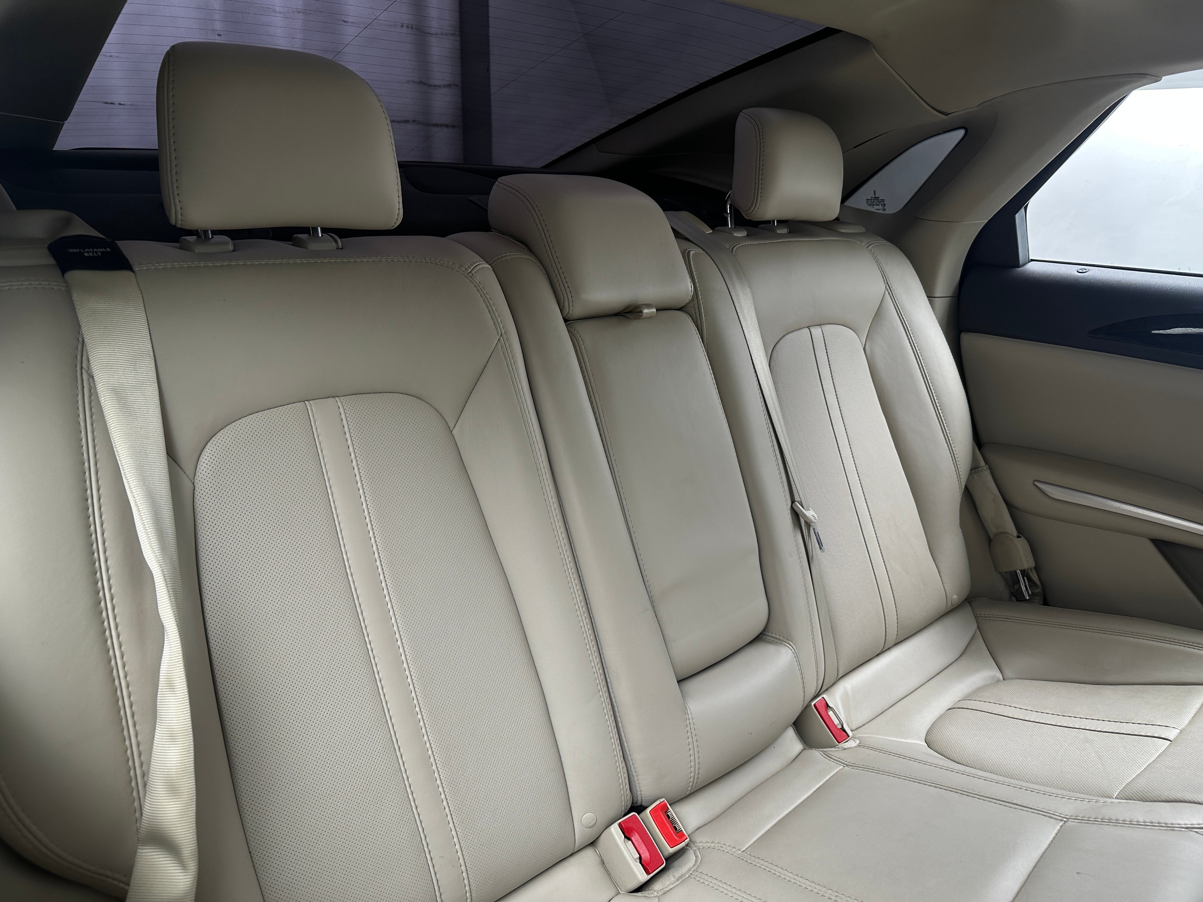 2016 Lincoln MKZ Base 5