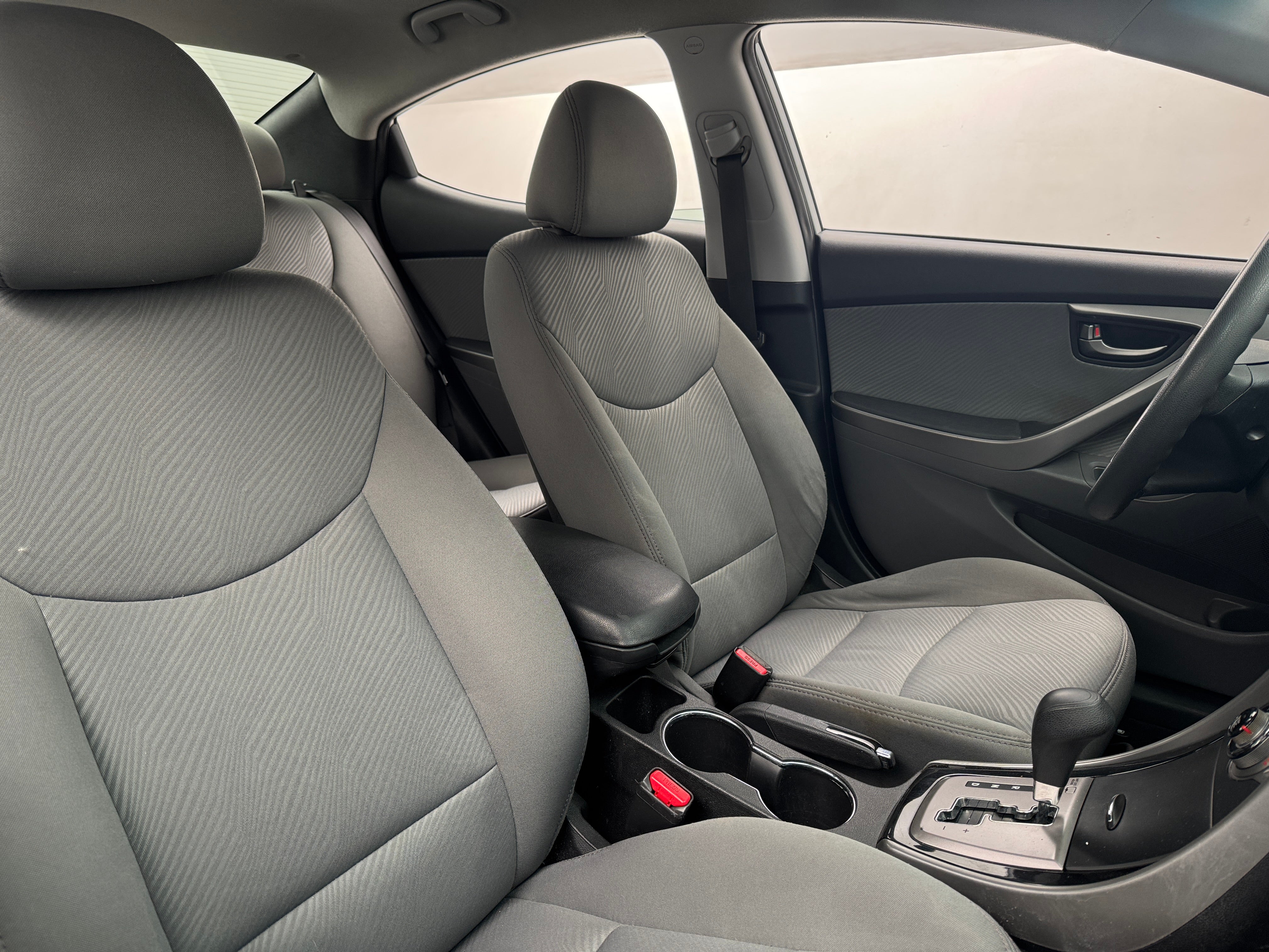 2013 Hyundai Elantra GLS 2