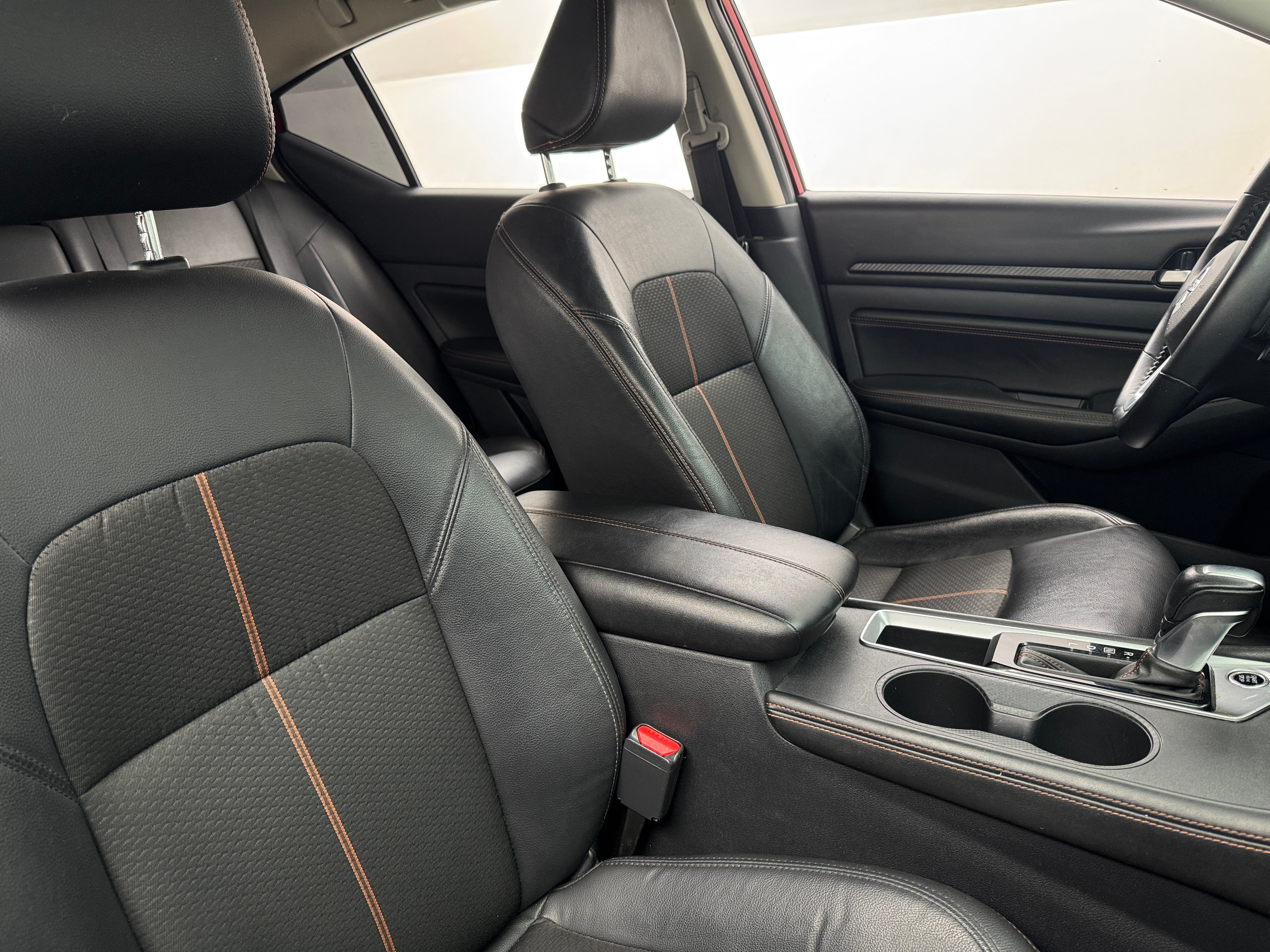 2021 Nissan Altima SR 2