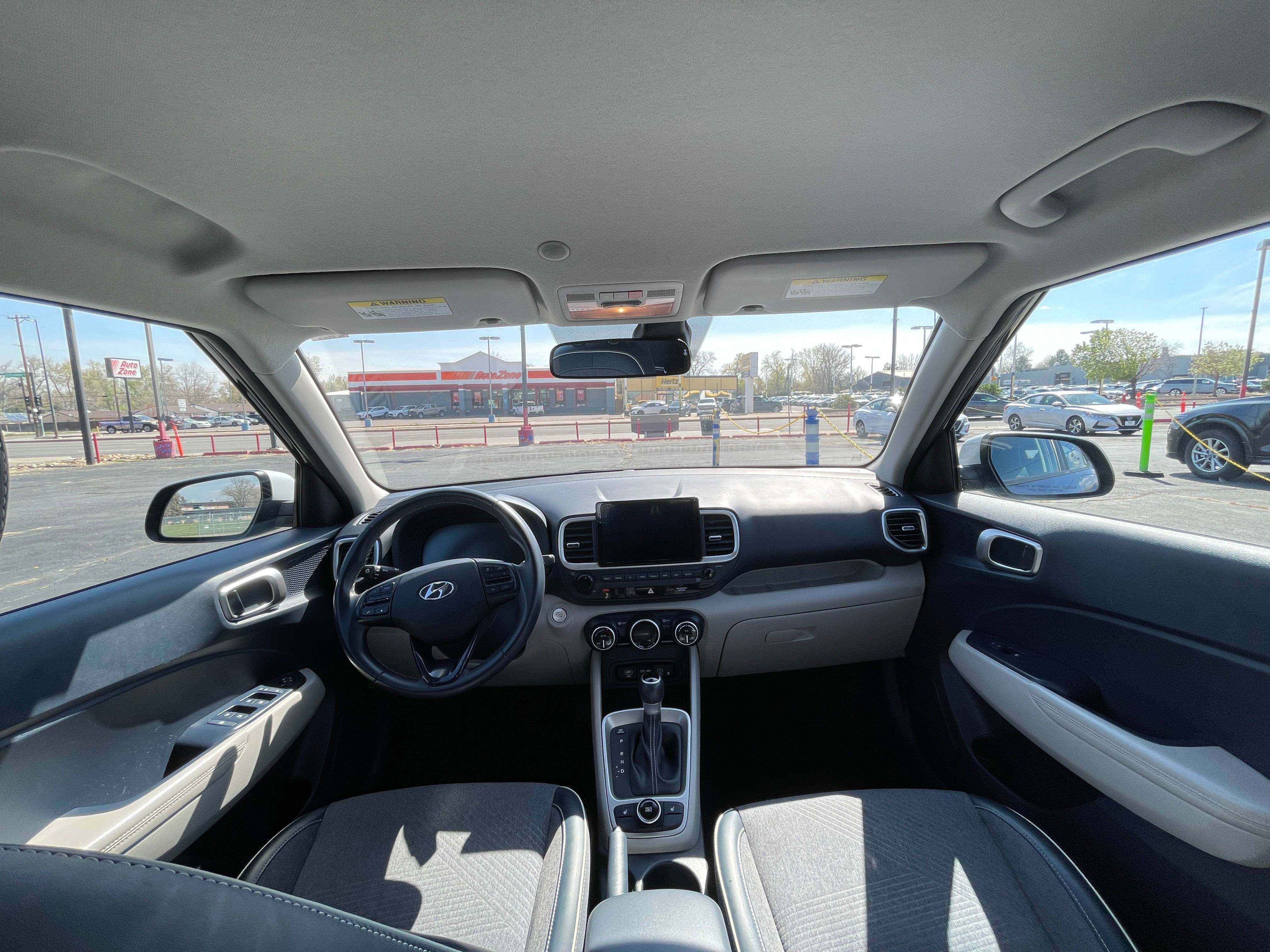 2023 Hyundai Venue Limited 3