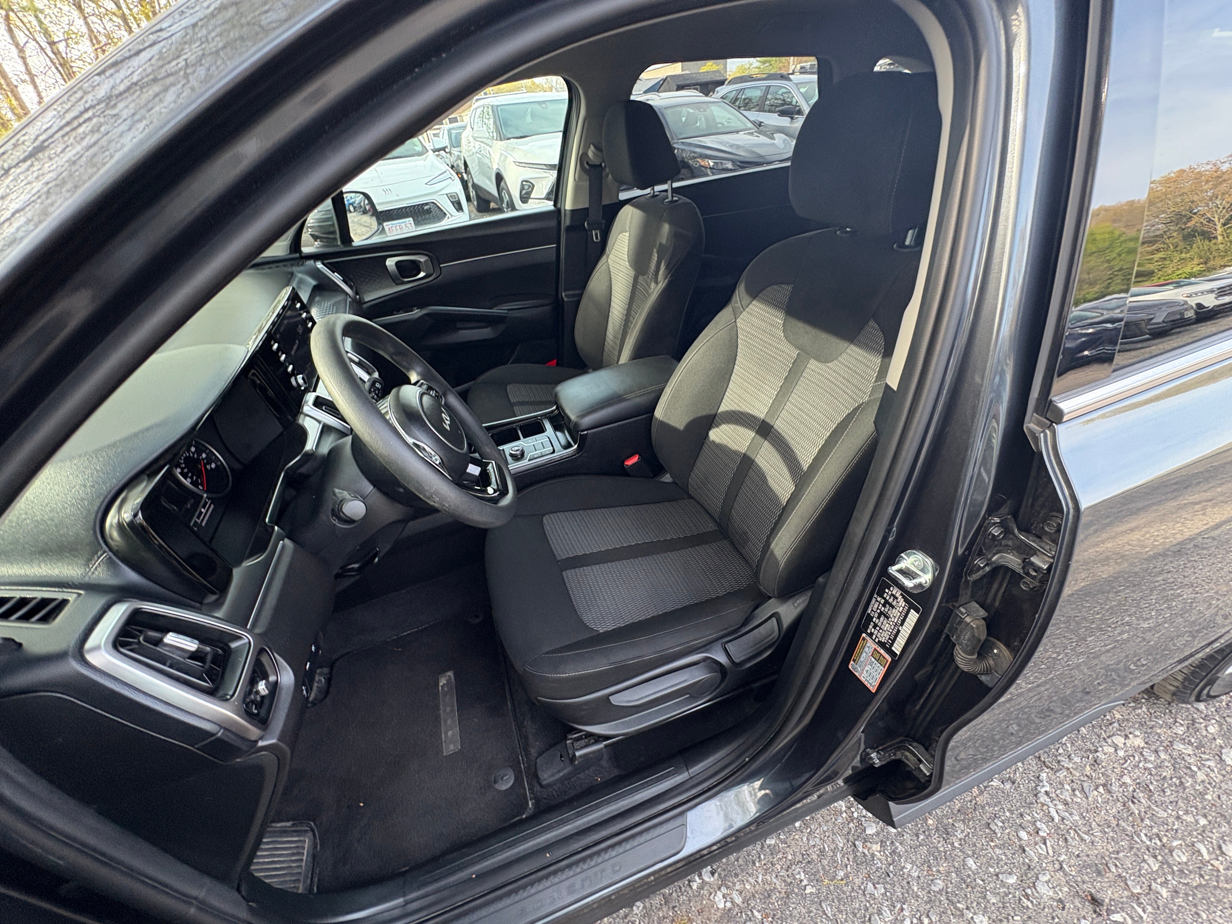 2023 Kia Sorento LX 2