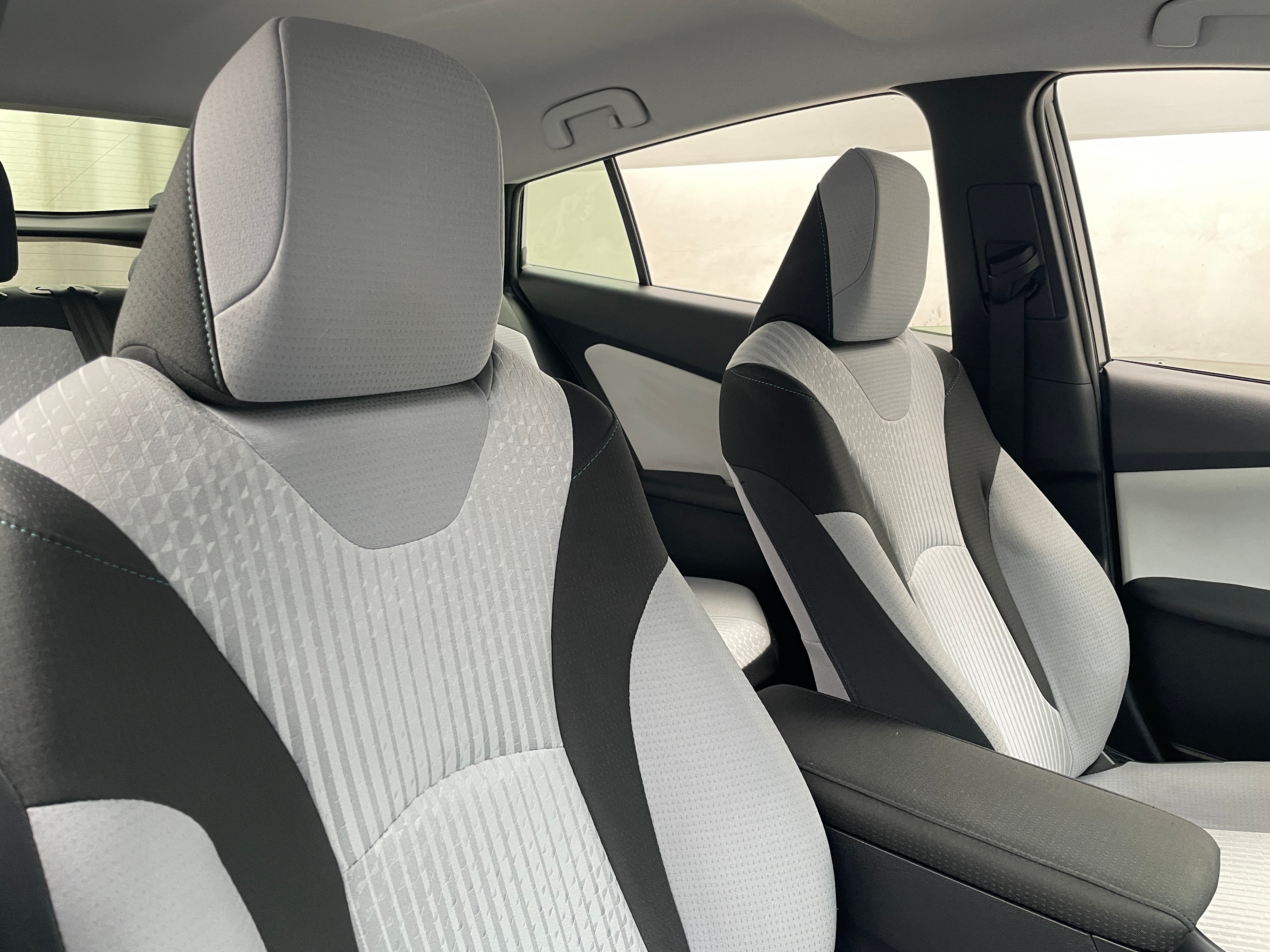 2016 Toyota Prius Two 2