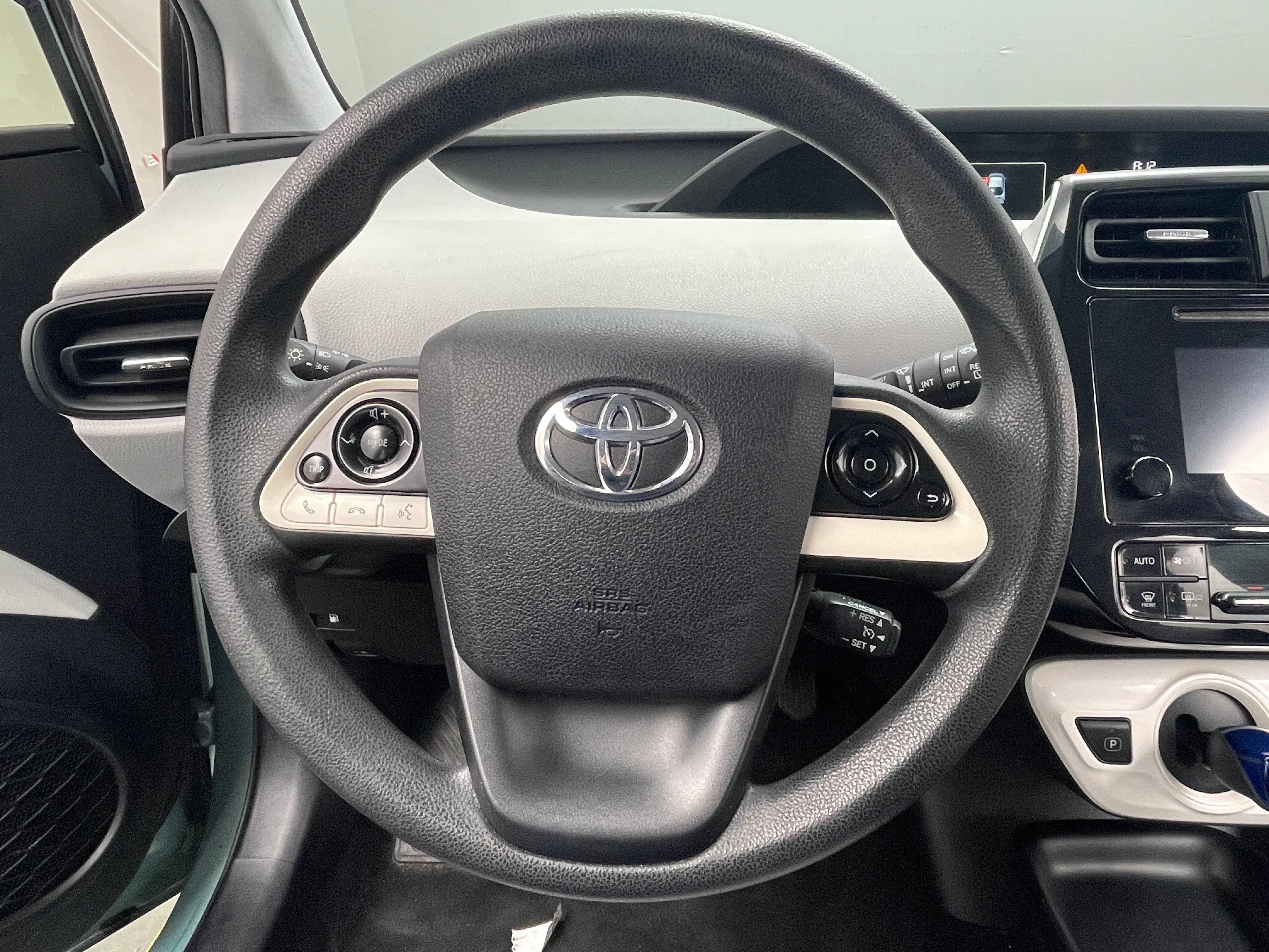 2016 Toyota Prius Two 5