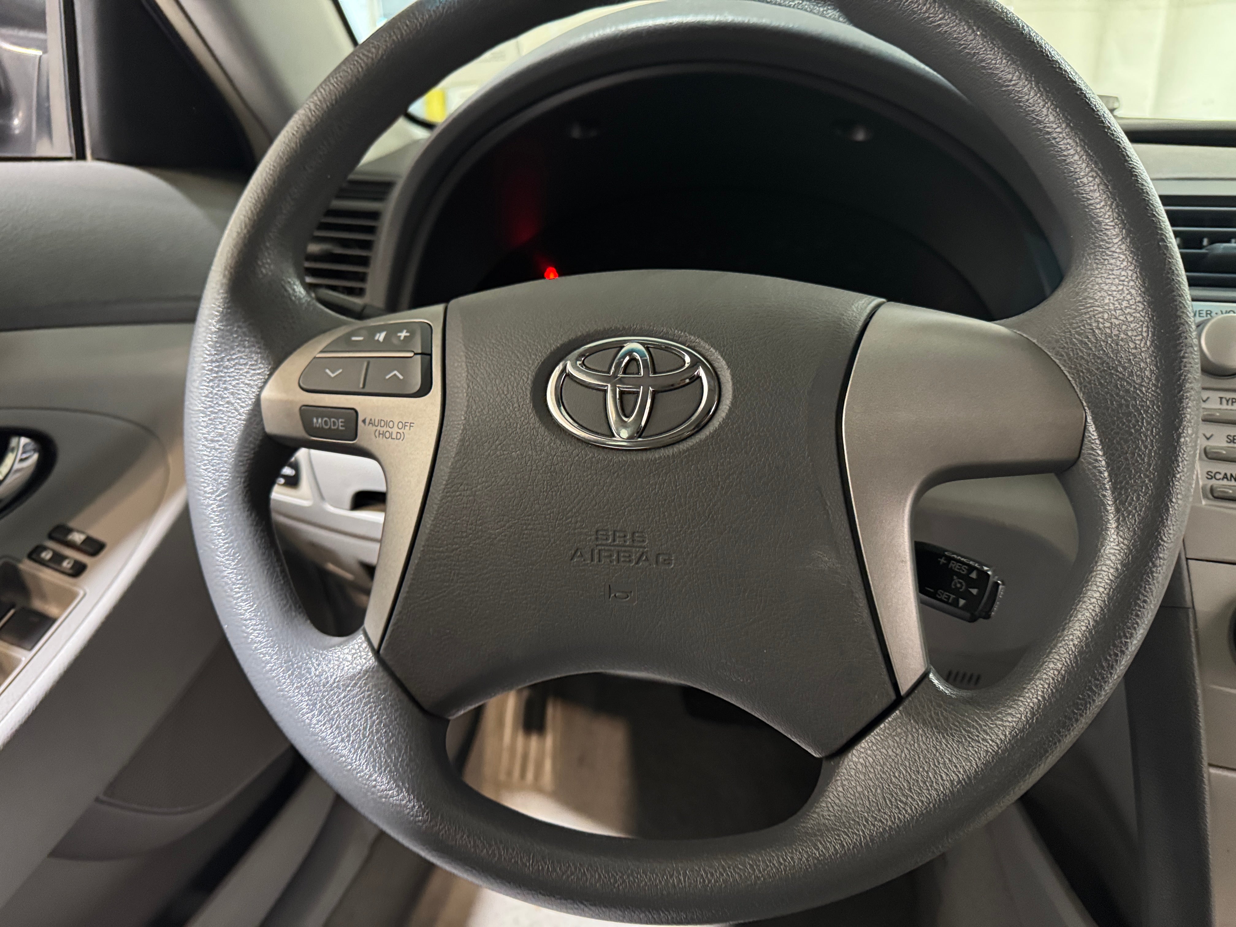 2010 Toyota Camry LE 5
