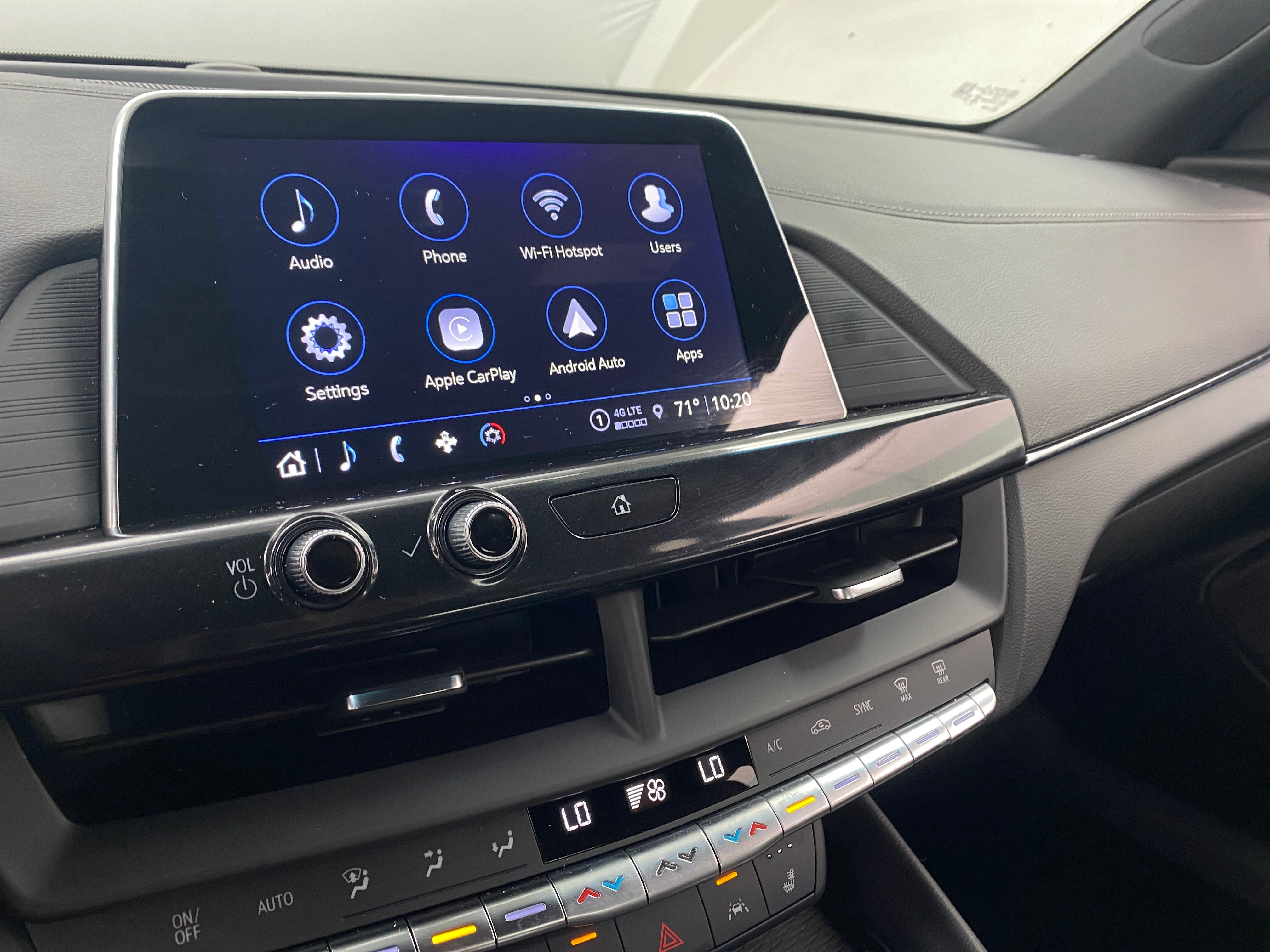 2024 Cadillac CT4 Luxury 3