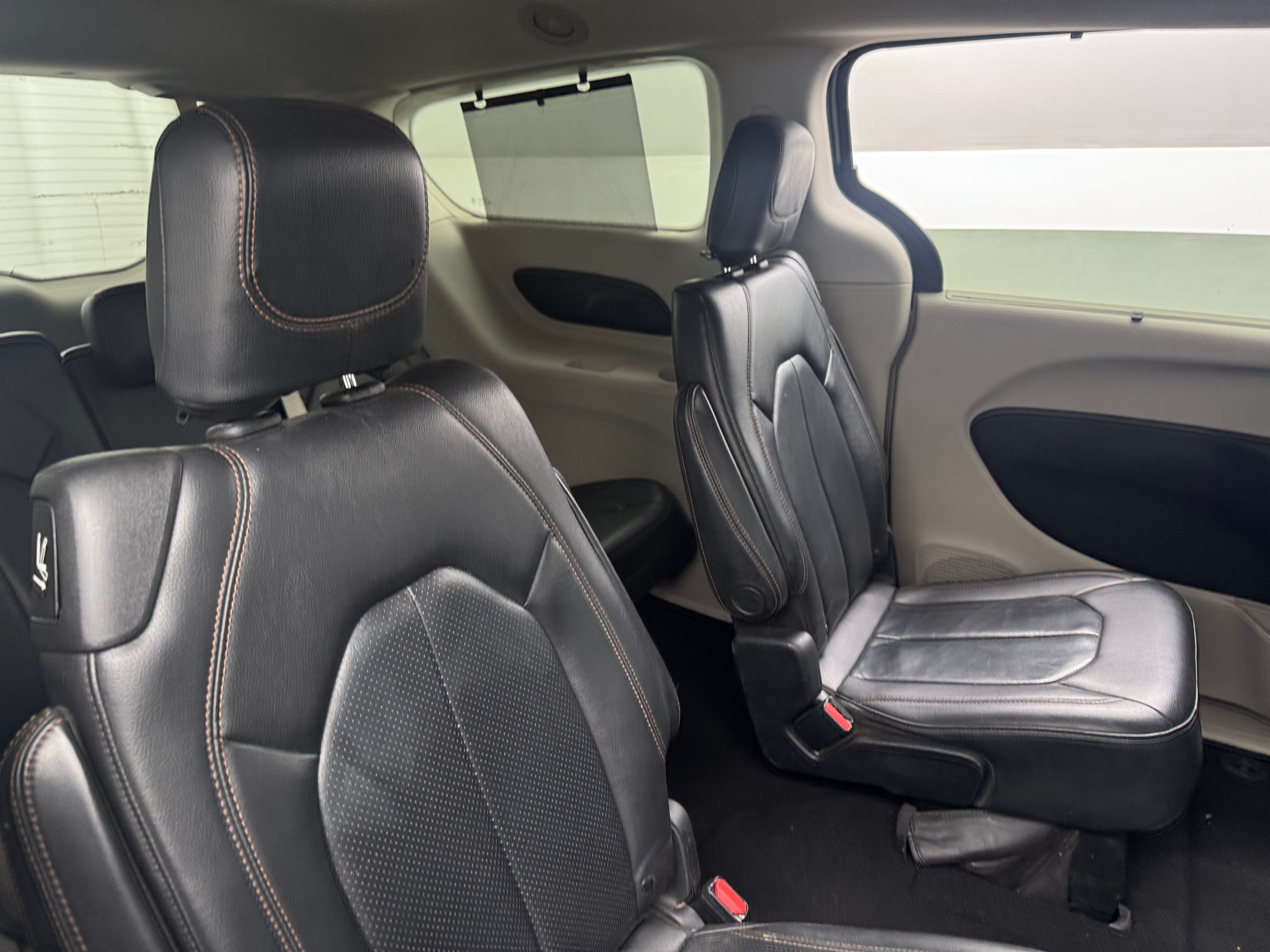 2020 Chrysler Pacifica Touring L 5
