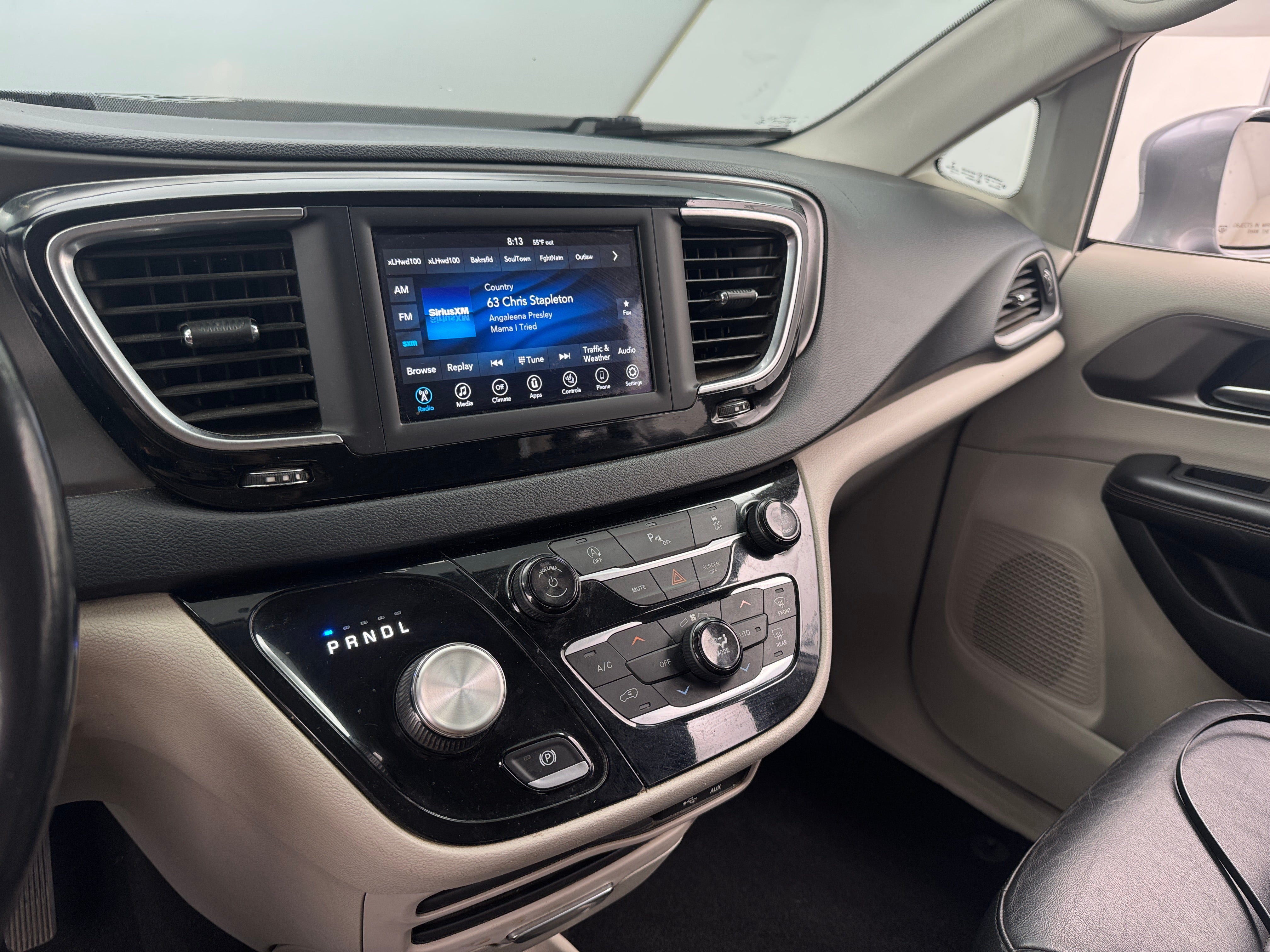 2020 Chrysler Pacifica Touring L 3