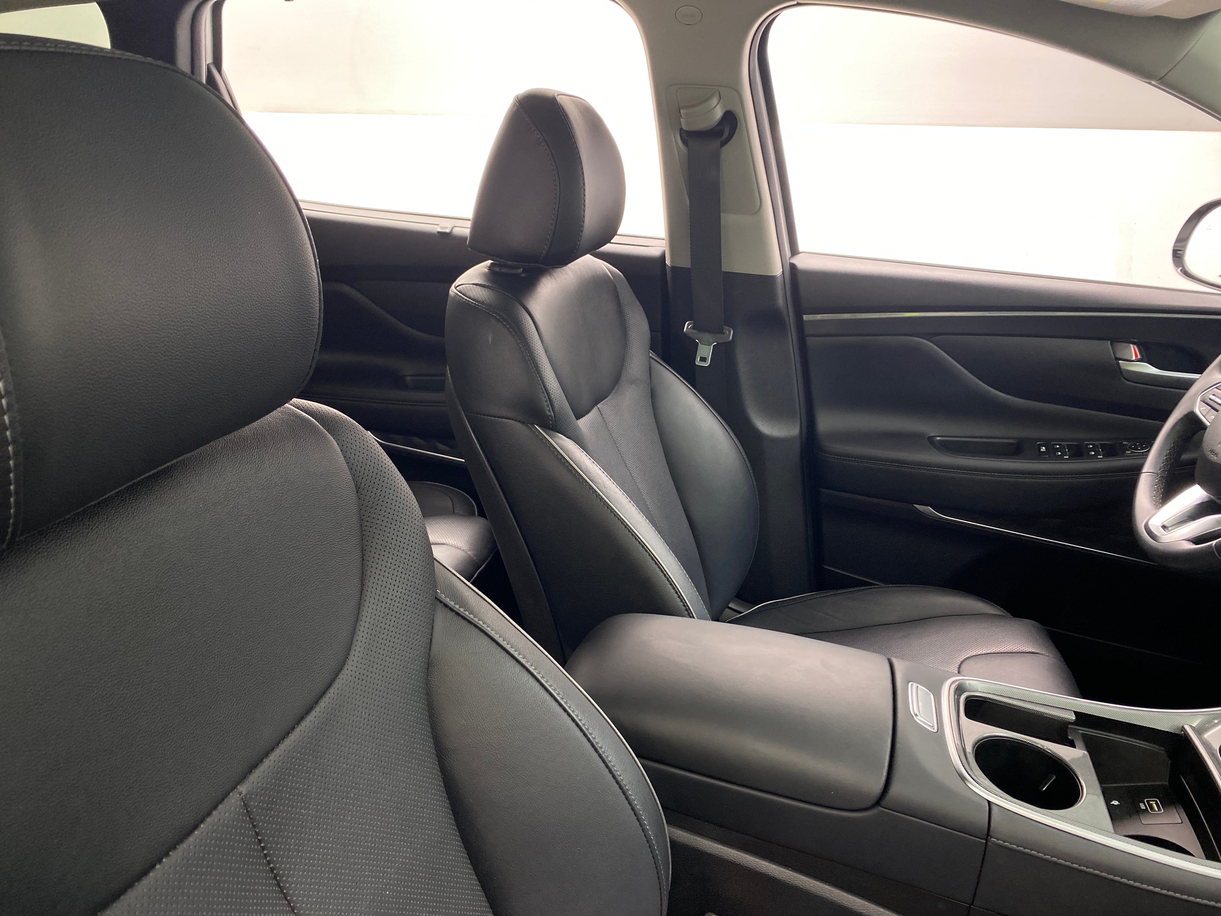 2022 Hyundai Santa Fe SEL 2