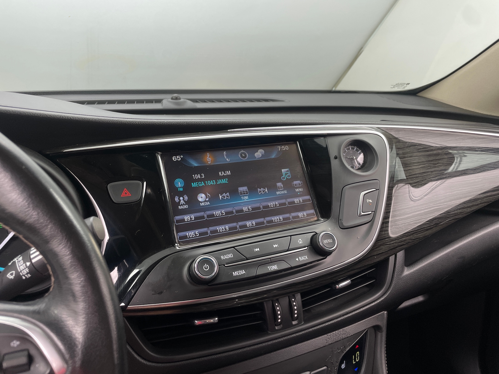 Thumbnail: 2018 Buick Envision - 3